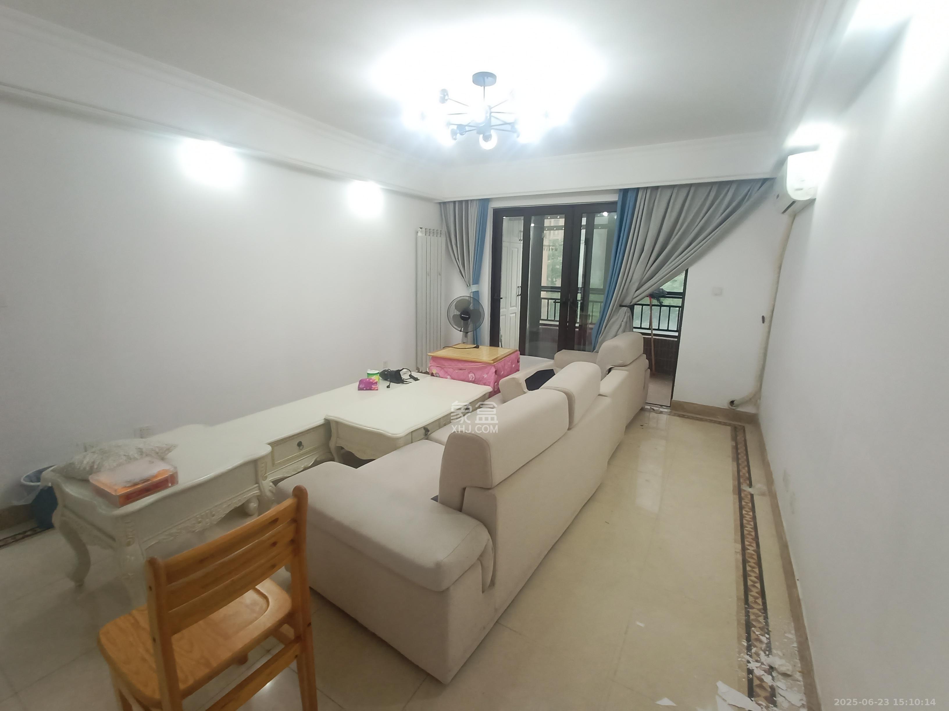 中海国际一期 4室2厅2卫 2500.0元/月 中海国际一期 4室2厅2卫 2500.0元/月室内图