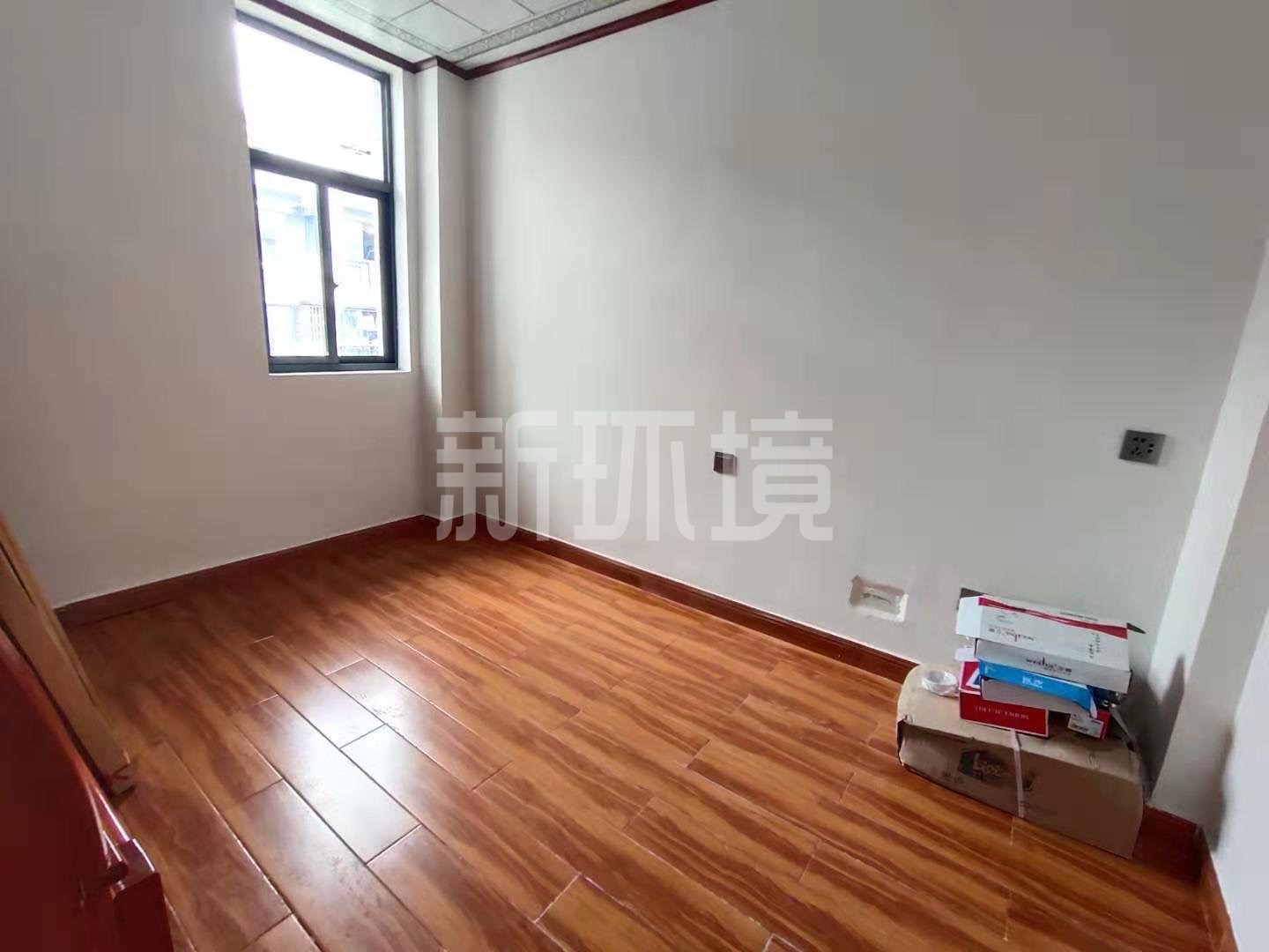 明鑫澧水湾 4室2厅2卫 1700.0元/月 明鑫澧水湾 4室2厅2卫 1700.0元/月室内图