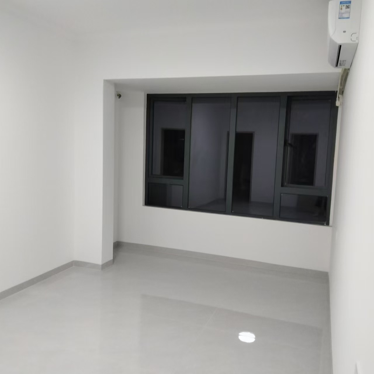 和悦宸居 3室2厅2卫 2400.0元/月 和悦宸居 3室2厅2卫 2400.0元/月室内图