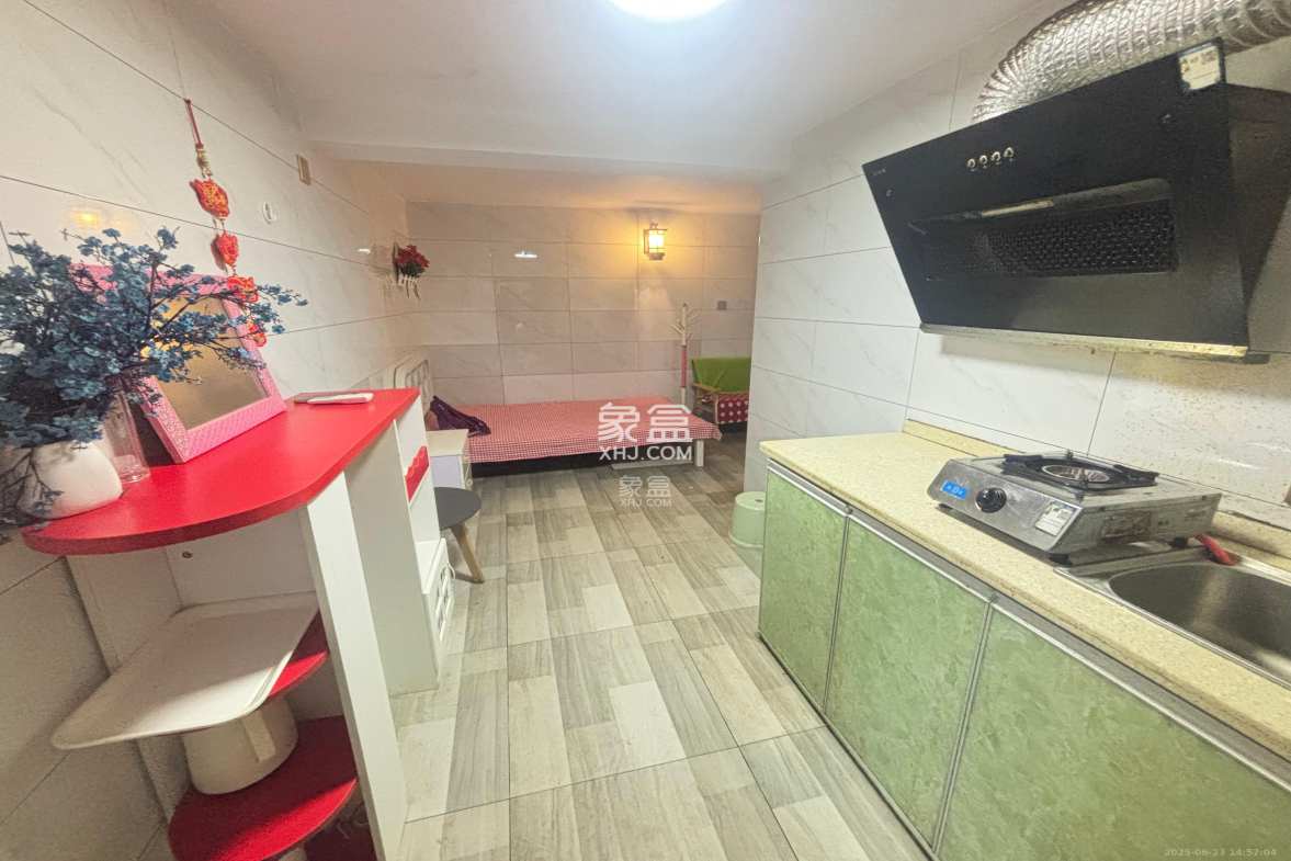 鄱阳小区 1室0厅0卫 700.0元/月 鄱阳小区 1室0厅0卫 700.0元/月室内图