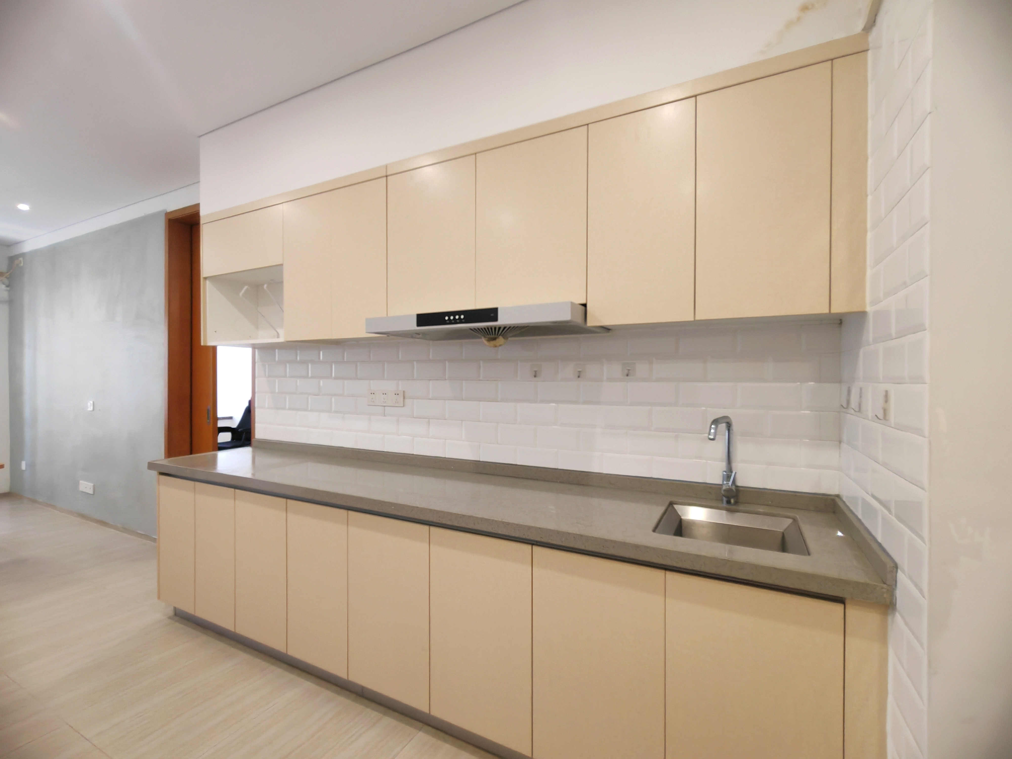 海航豪庭南苑 1室1厅1卫 120.0万 海航豪庭南苑 1室1厅1卫 120.0万客厅