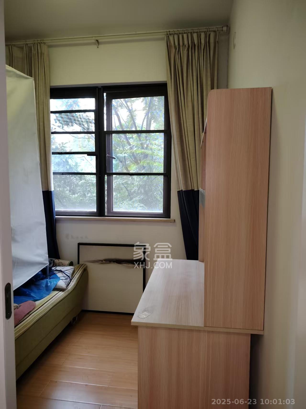 中建芙蓉嘉苑  3室2厅1卫    2400.0元/月 中建芙蓉嘉苑  3室2厅1卫    2400.0元/月室内图