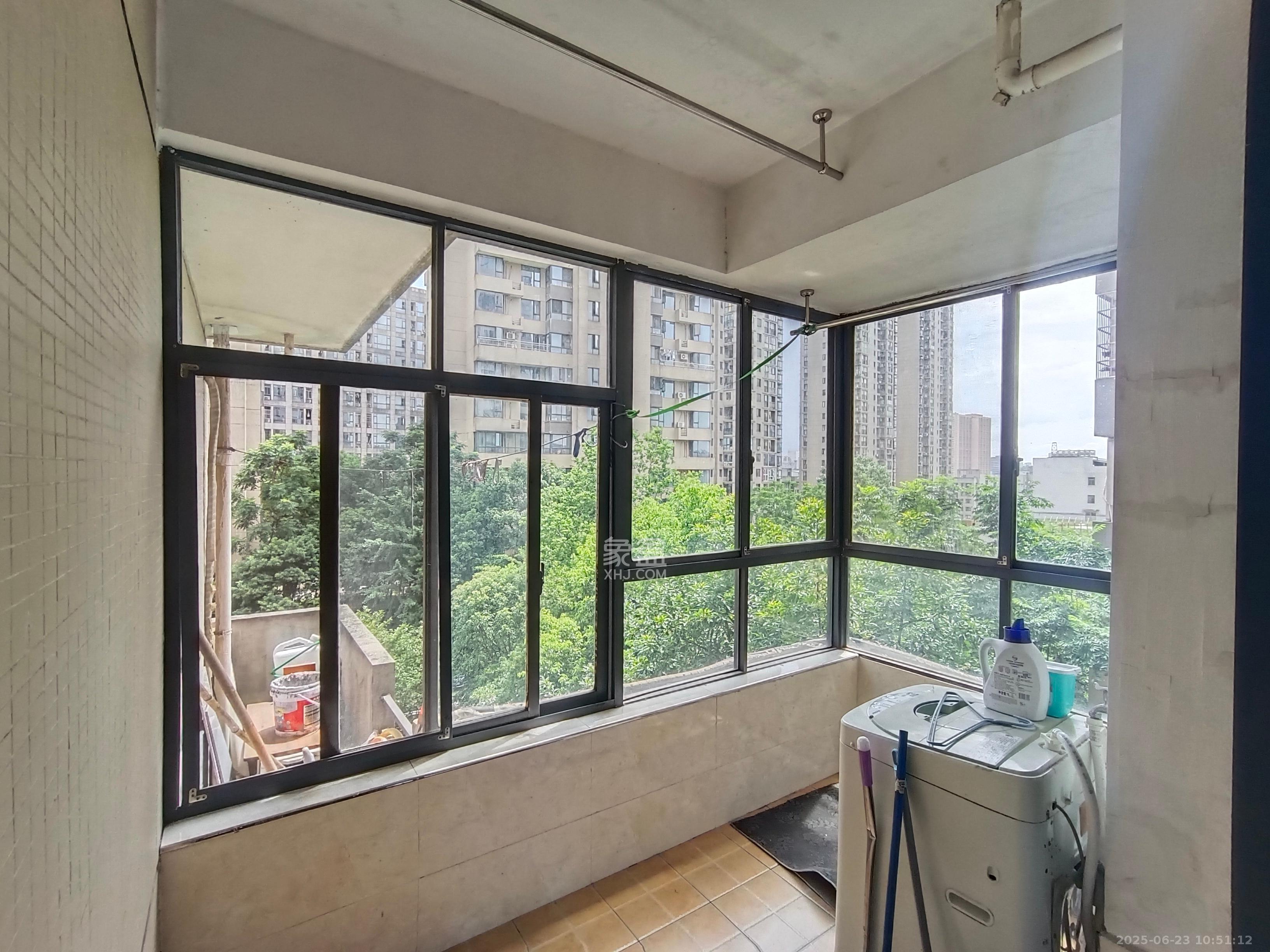 长房时代城 2室2厅1卫 2000.0元/月 长房时代城 2室2厅1卫 2000.0元/月室内图