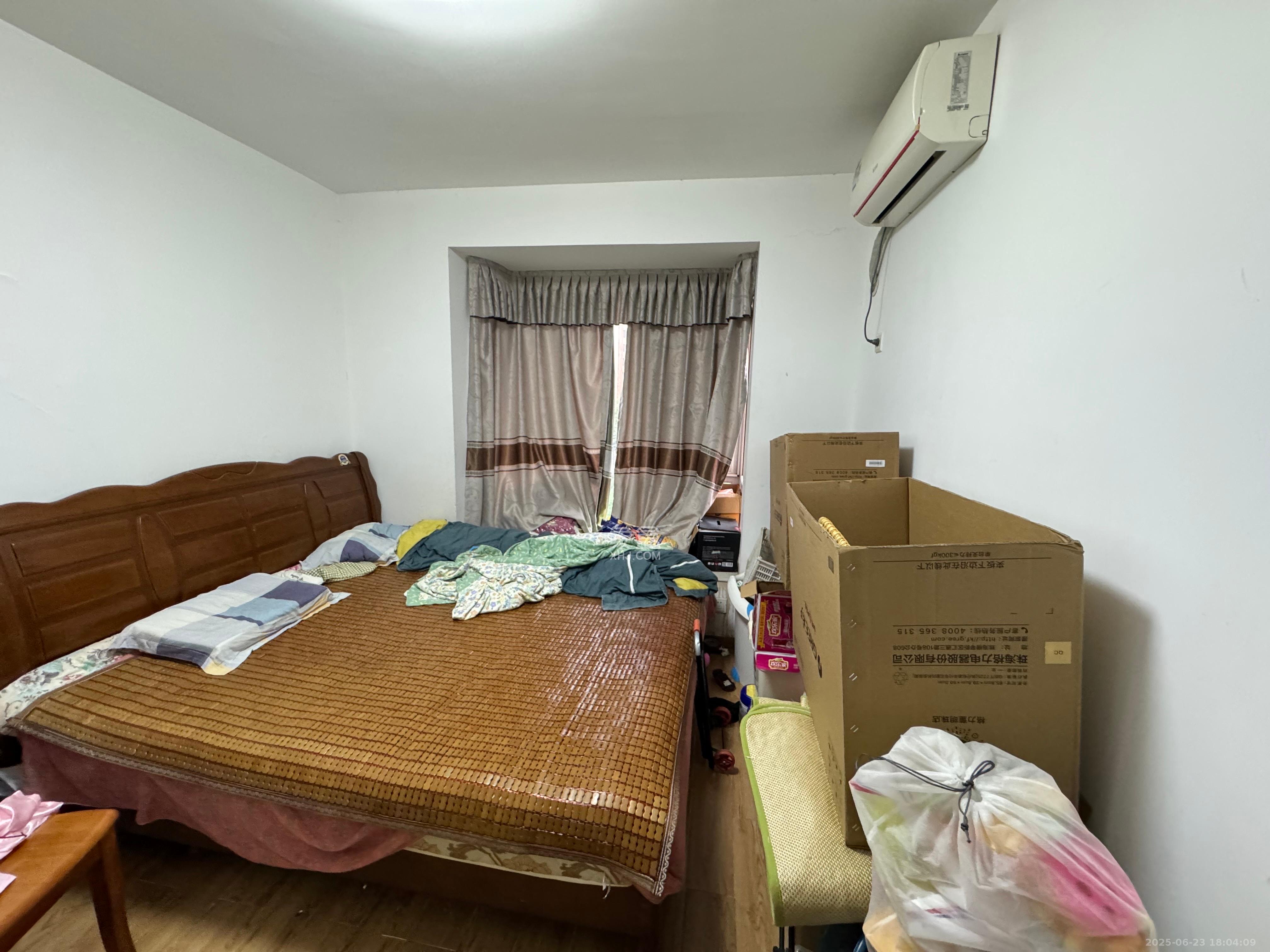 丽发新城  2室2厅1卫   1800.00元/月室内图