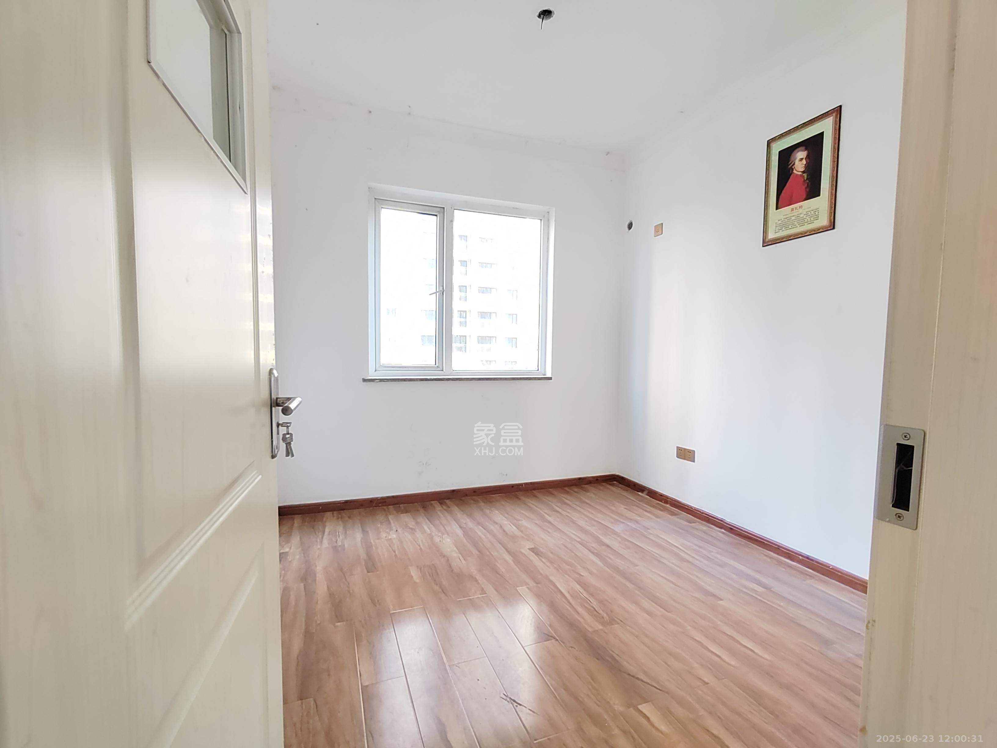 保利香槟国际 4室2厅2卫 2000.0元/月 保利香槟国际 4室2厅2卫 2000.0元/月室内图