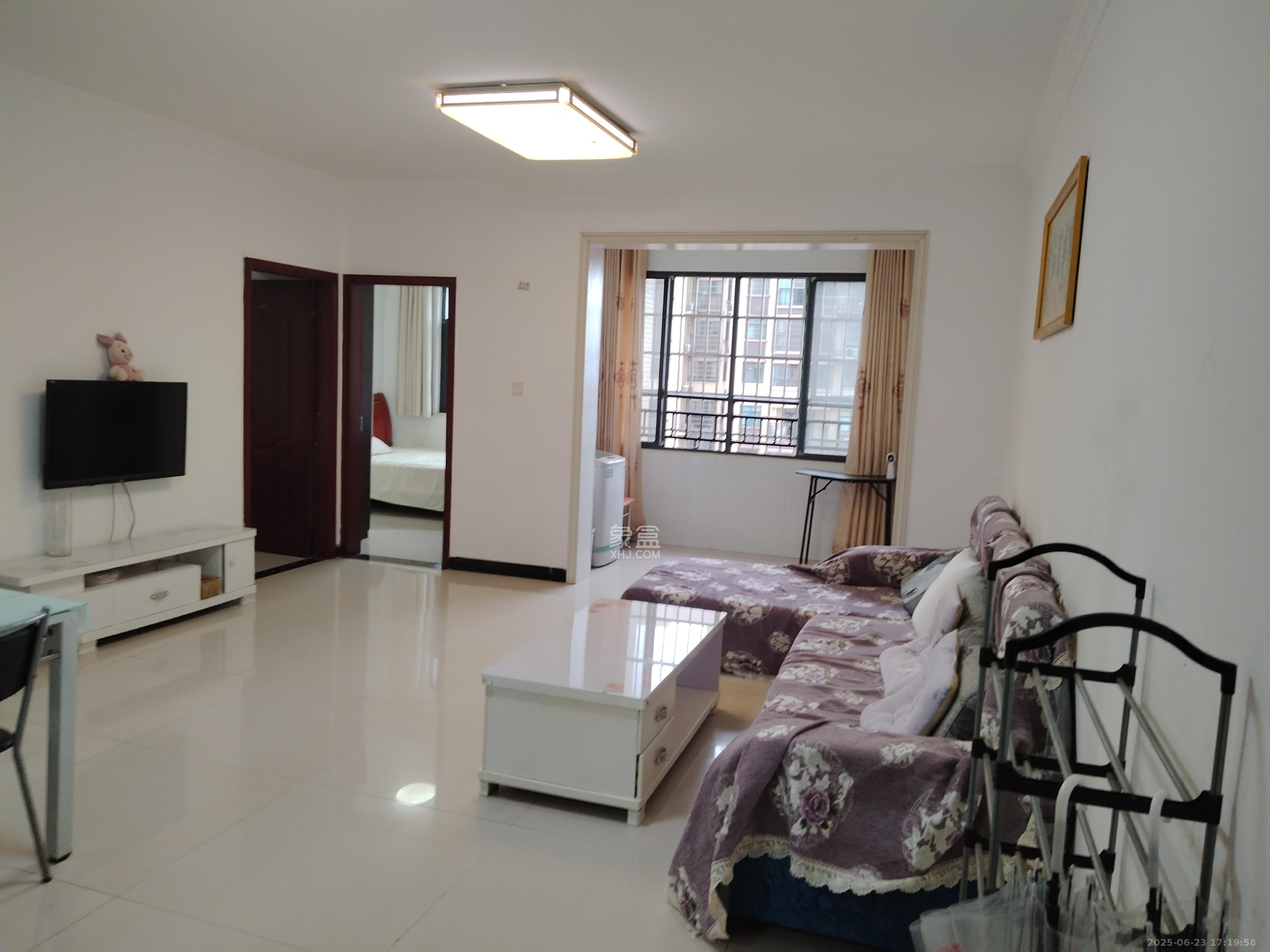 景塘家园 3室1厅1卫 2200.0元/月 景塘家园 3室1厅1卫 2200.0元/月室内图