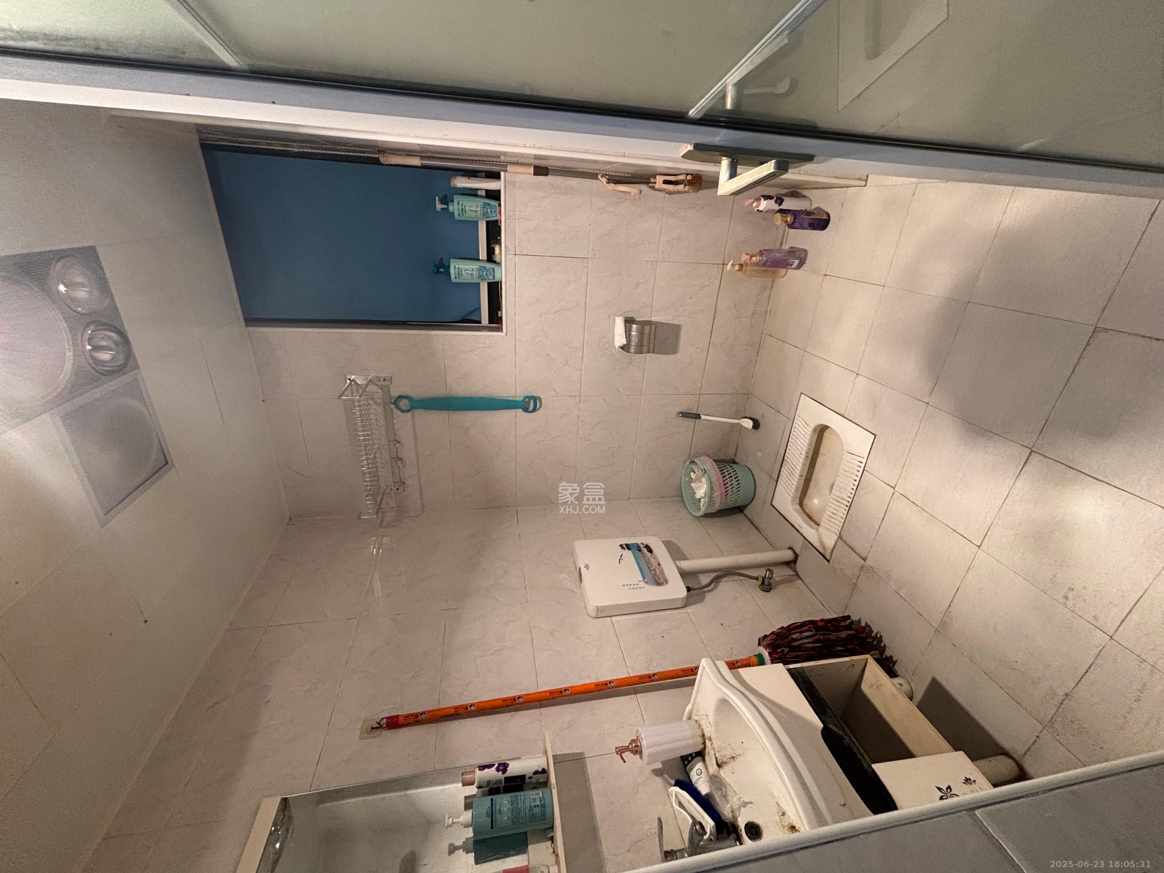 中建梅溪湖中心  3室2厅2卫    3200.0元/月 中建梅溪湖中心  3室2厅2卫    3200.0元/月室内图