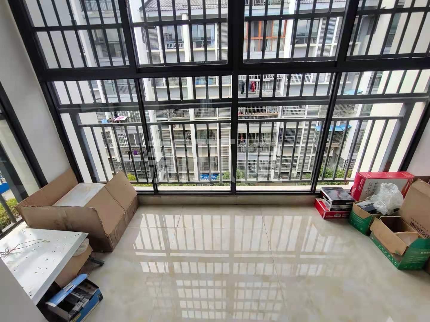 明鑫澧水湾  4室2厅2卫   1700.00元/月室内图