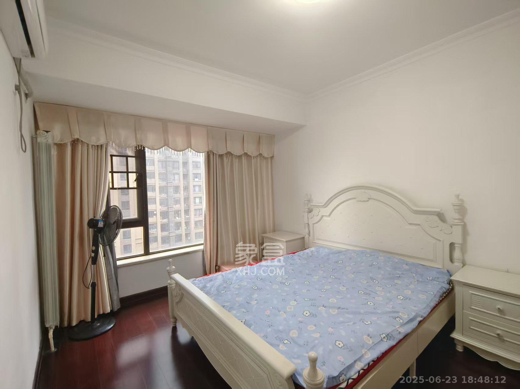 中海国际一期  3室2厅1卫    1900.0元/月 中海国际一期  3室2厅1卫    1900.0元/月