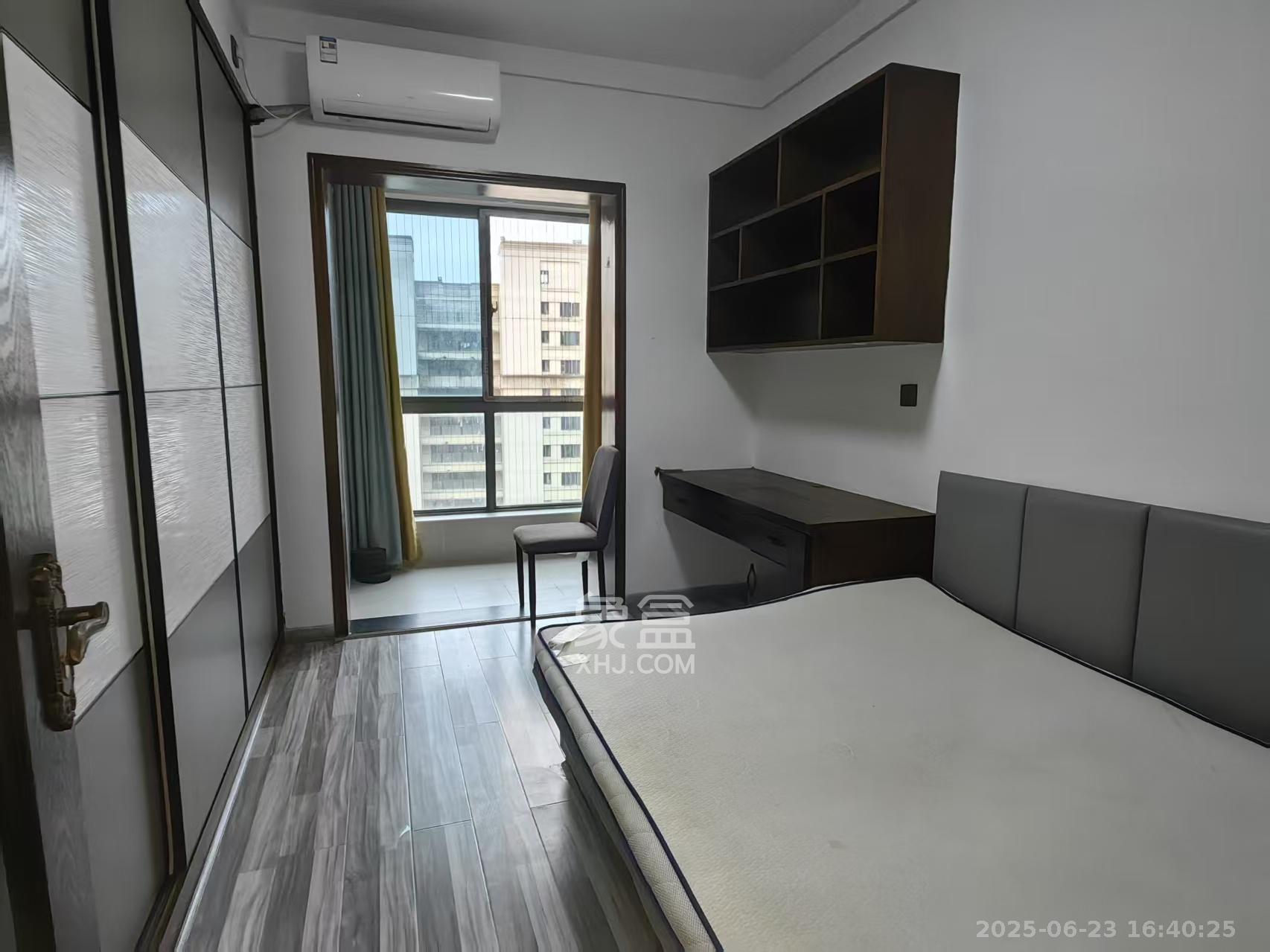 碧桂园南城首府(东宸林海)  3室2厅1卫    2500.0元/月 碧桂园南城首府(东宸林海)  3室2厅1卫    2500.0元/月室内图