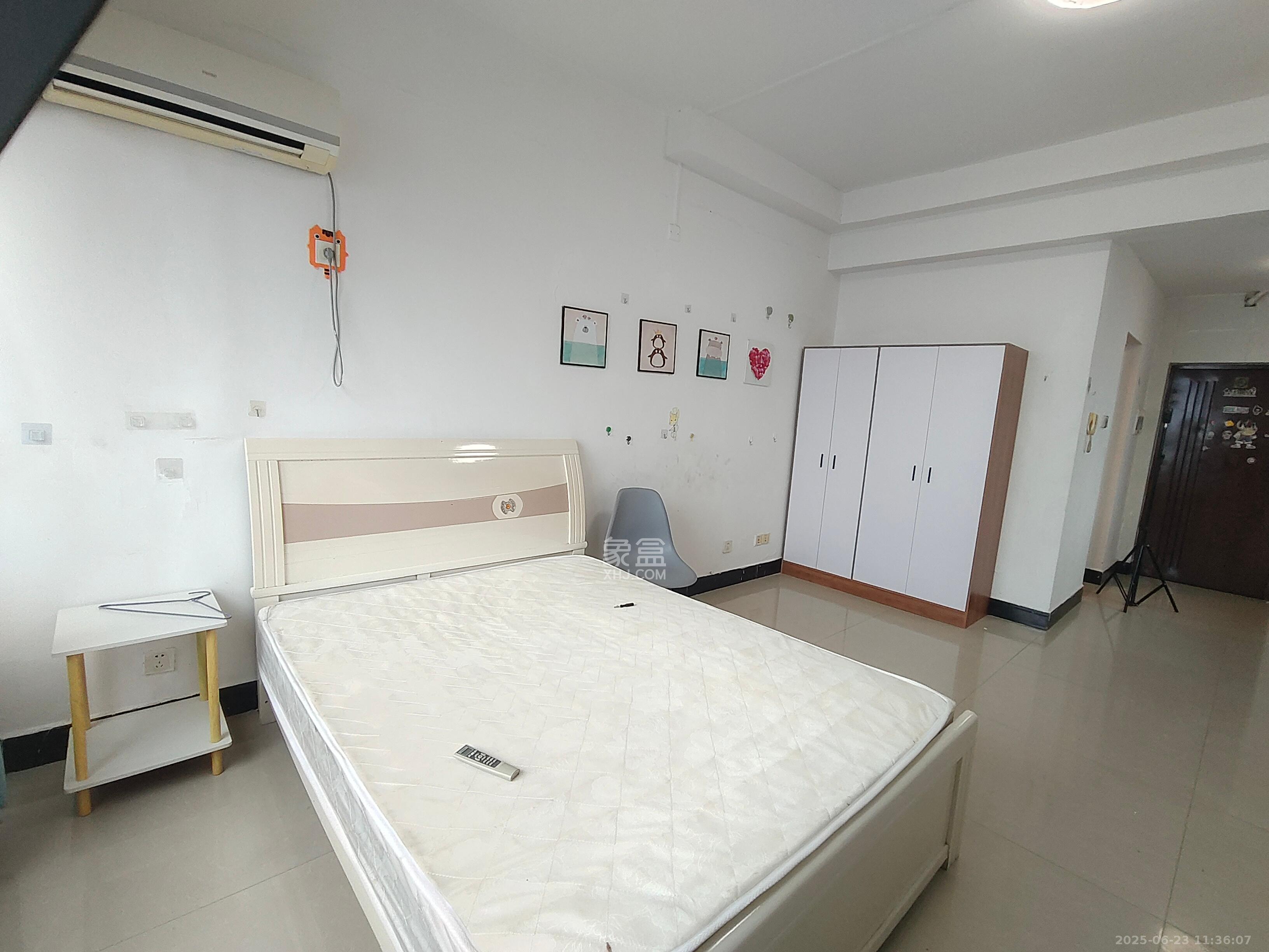 融圣国际  1室1厅1卫    1600.0元/月 融圣国际  1室1厅1卫    1600.0元/月室内图