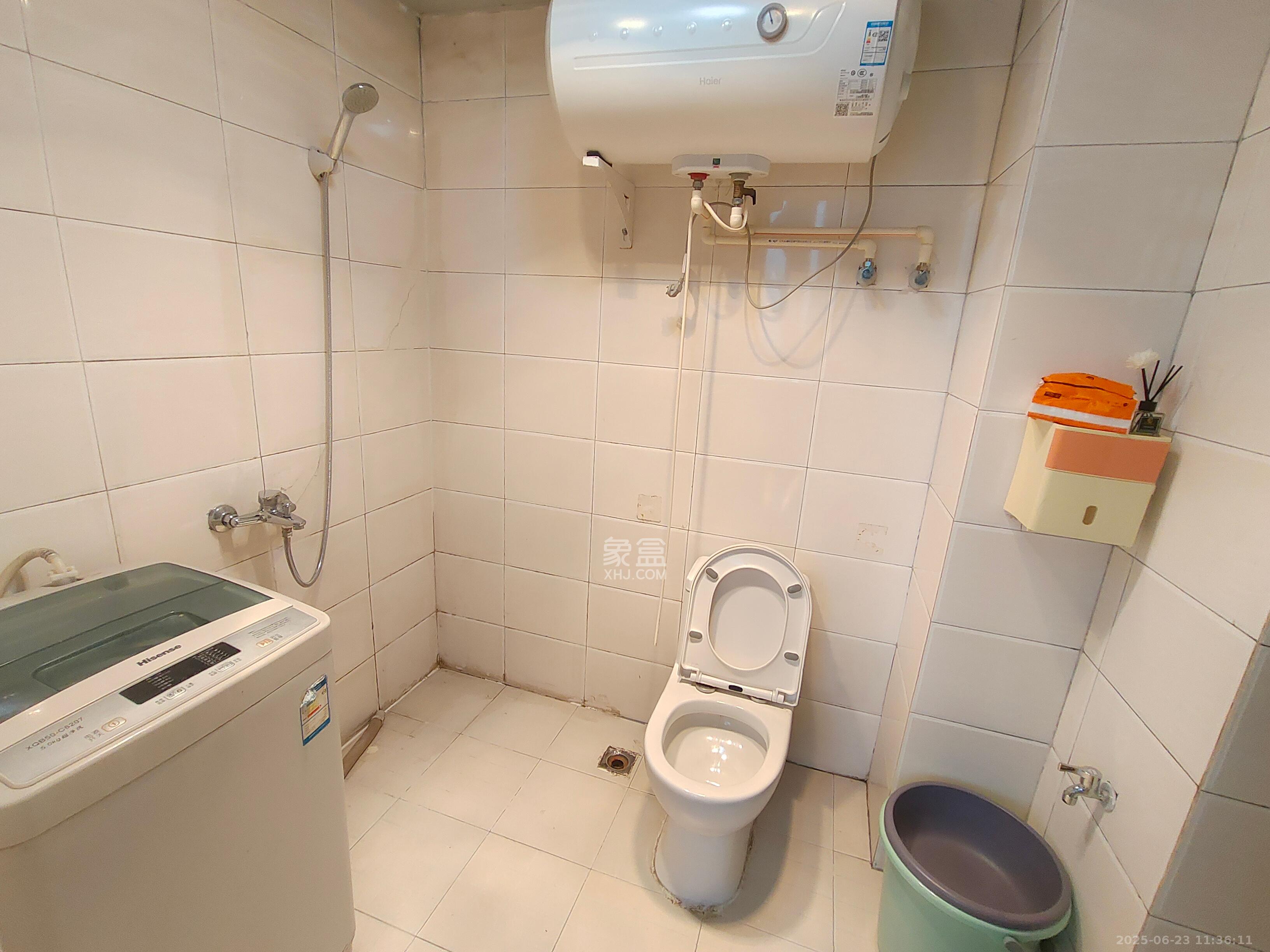 融圣国际  1室1厅1卫    1600.0元/月 融圣国际  1室1厅1卫    1600.0元/月室内图