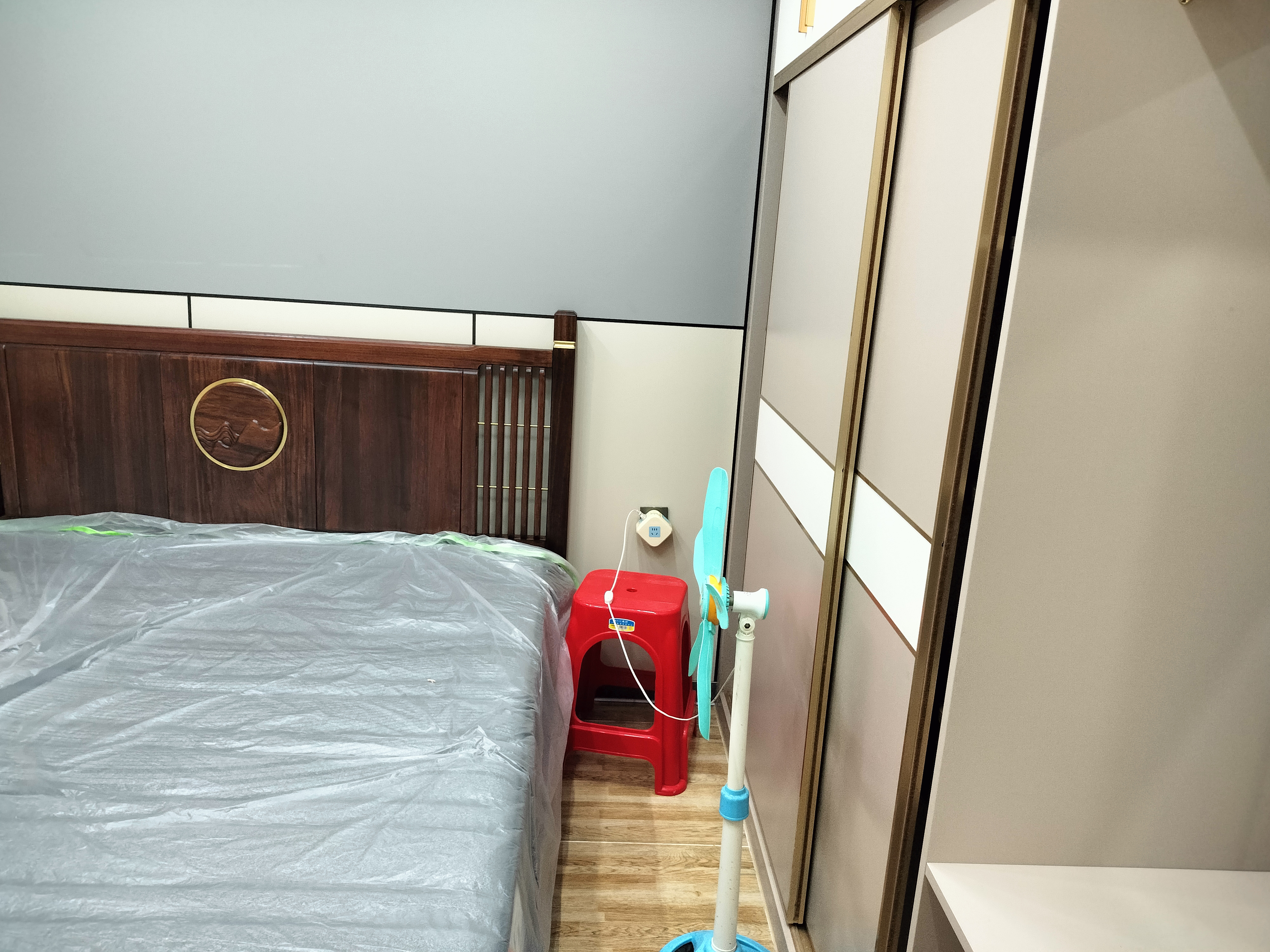 新琼雅苑  4室2厅2卫   3500.00元/月室内图