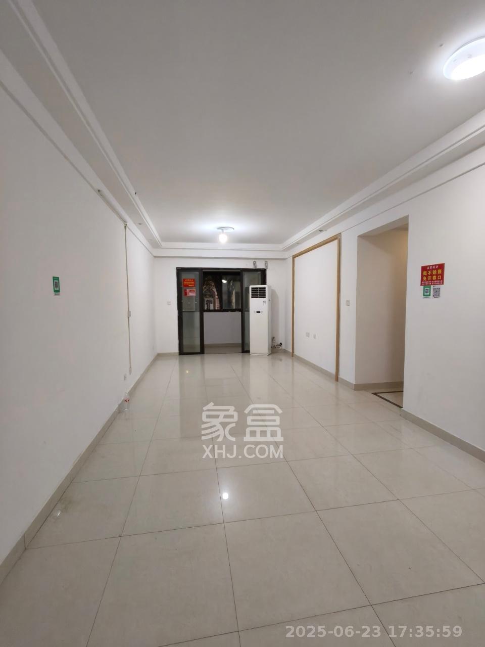 中海国际三期  3室2厅2卫    2200.0元/月 中海国际三期  3室2厅2卫    2200.0元/月