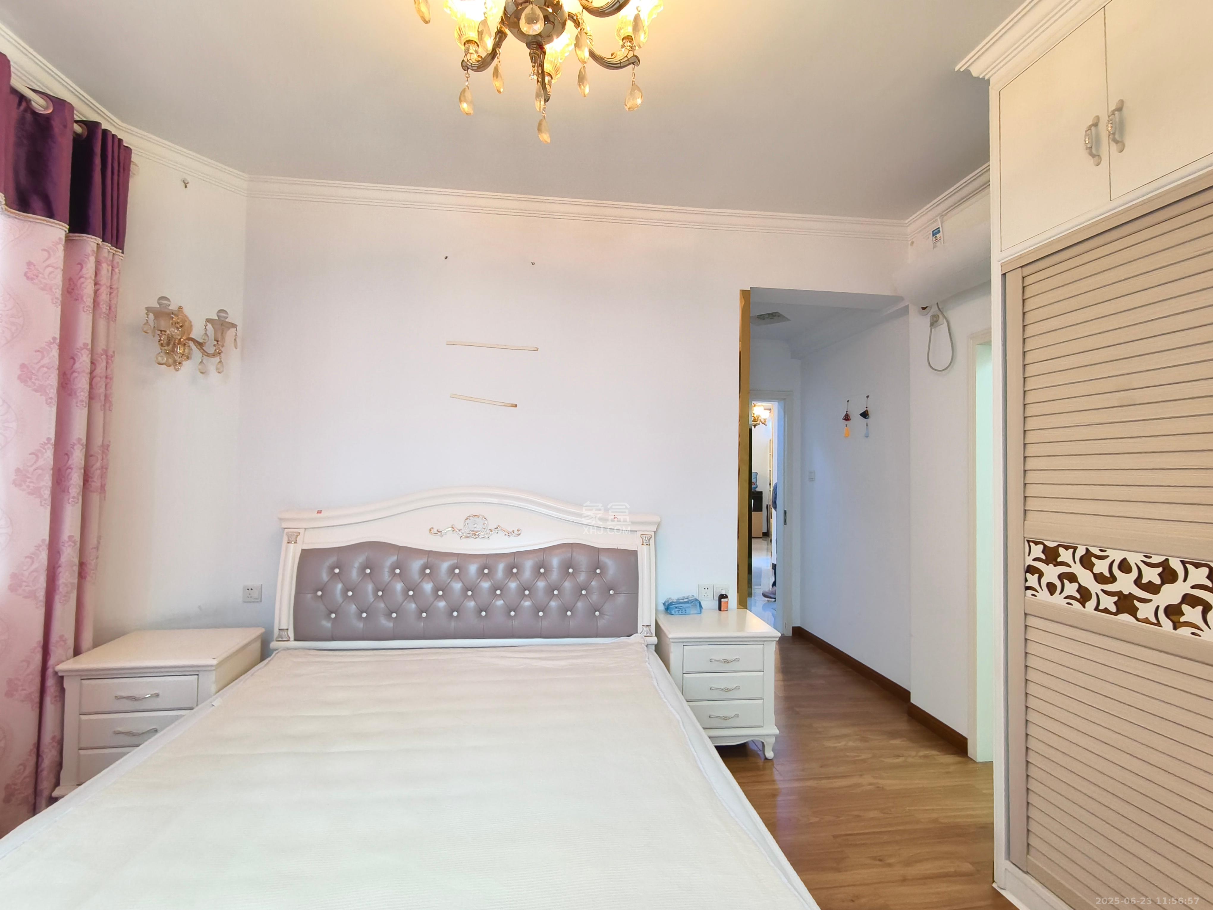 康桥长郡 3室2厅1卫 2500.0元/月 康桥长郡 3室2厅1卫 2500.0元/月室内图