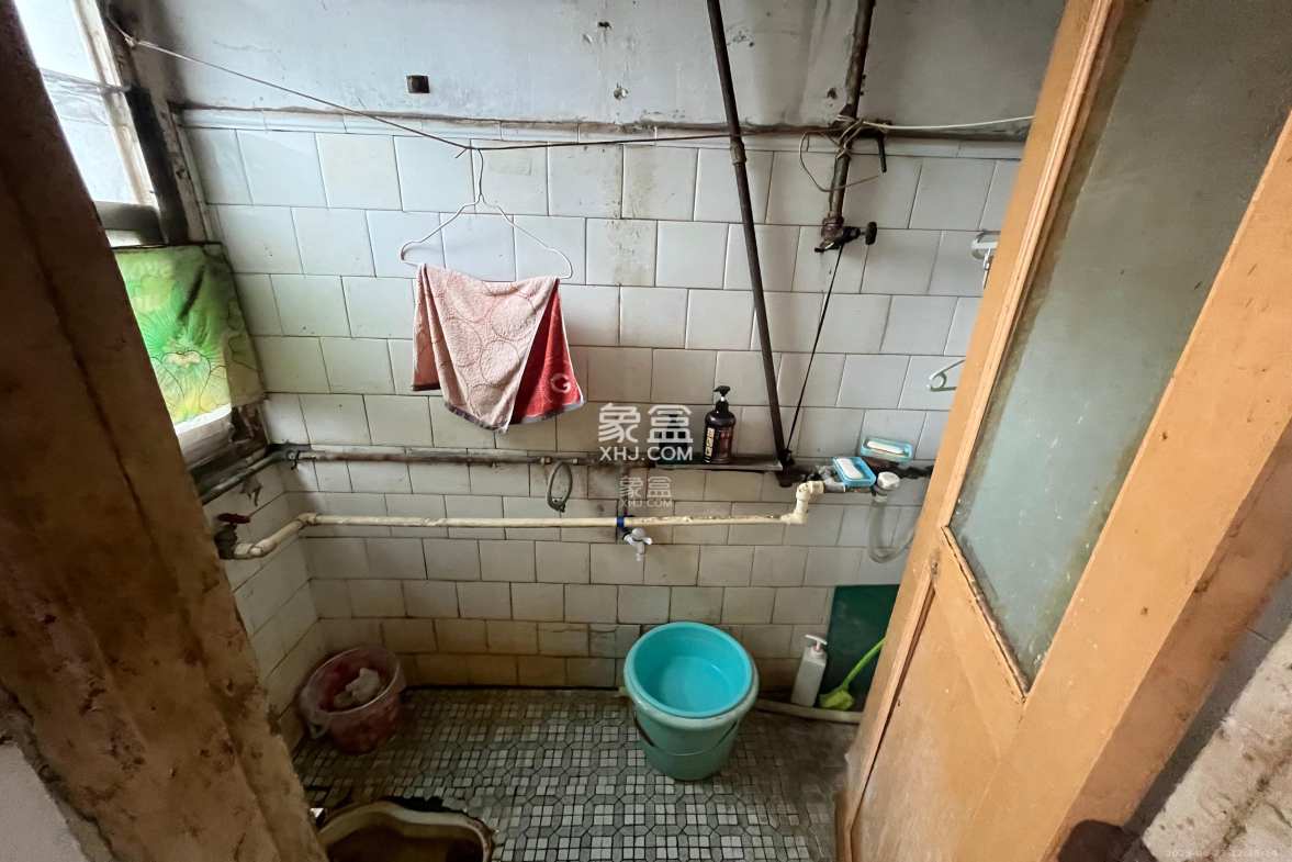 赤岗小区(一二三片) 2室1厅1卫 900.0元/月 赤岗小区(一二三片) 2室1厅1卫 900.0元/月室内图