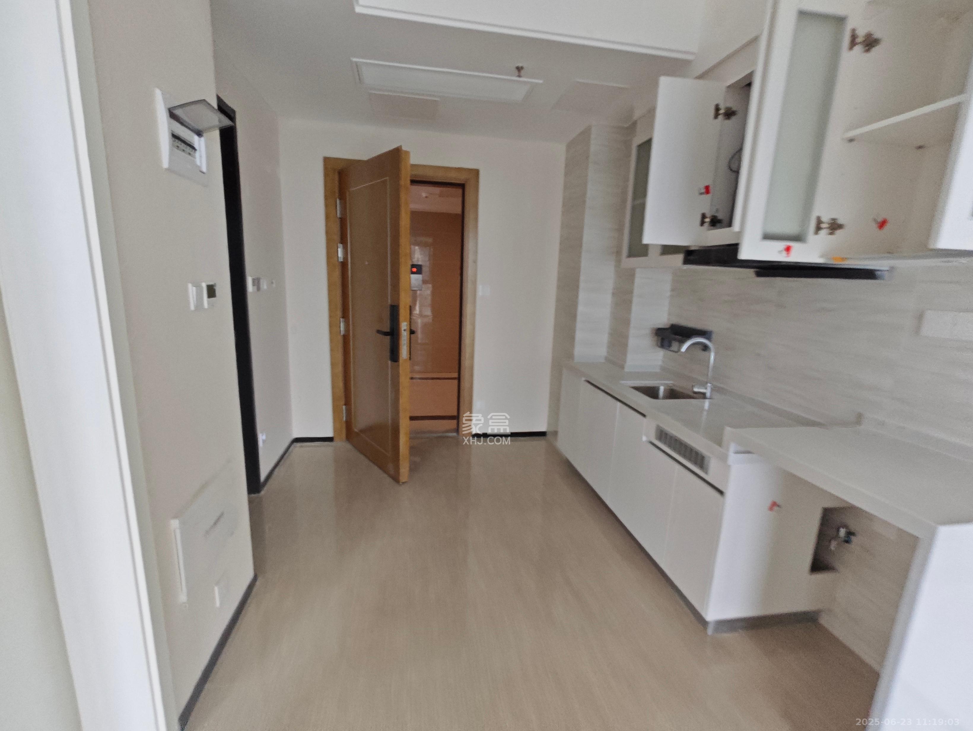 恒大珺悦府 1室1厅1卫 2500.0元/月 恒大珺悦府 1室1厅1卫 2500.0元/月室内图