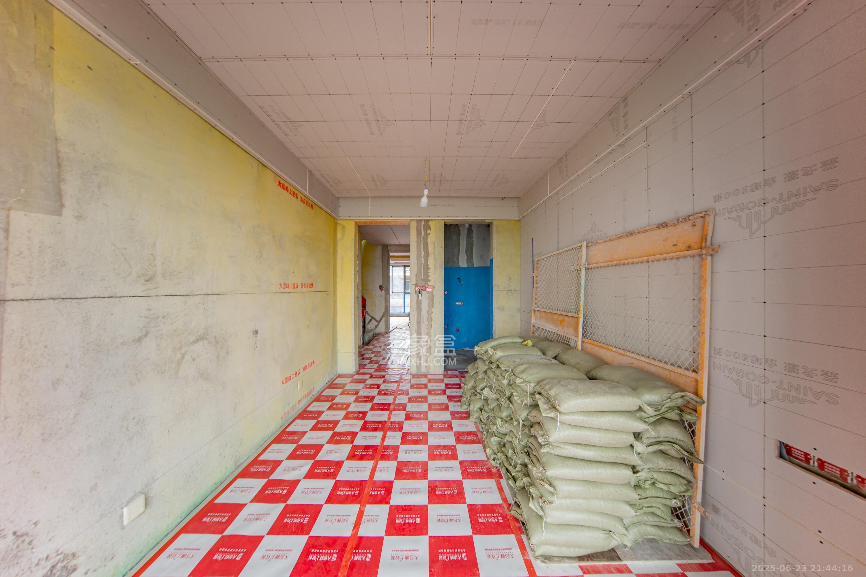 南山天岳 1室0厅0卫 280.0万 南山天岳 1室0厅0卫 280.0万卧室