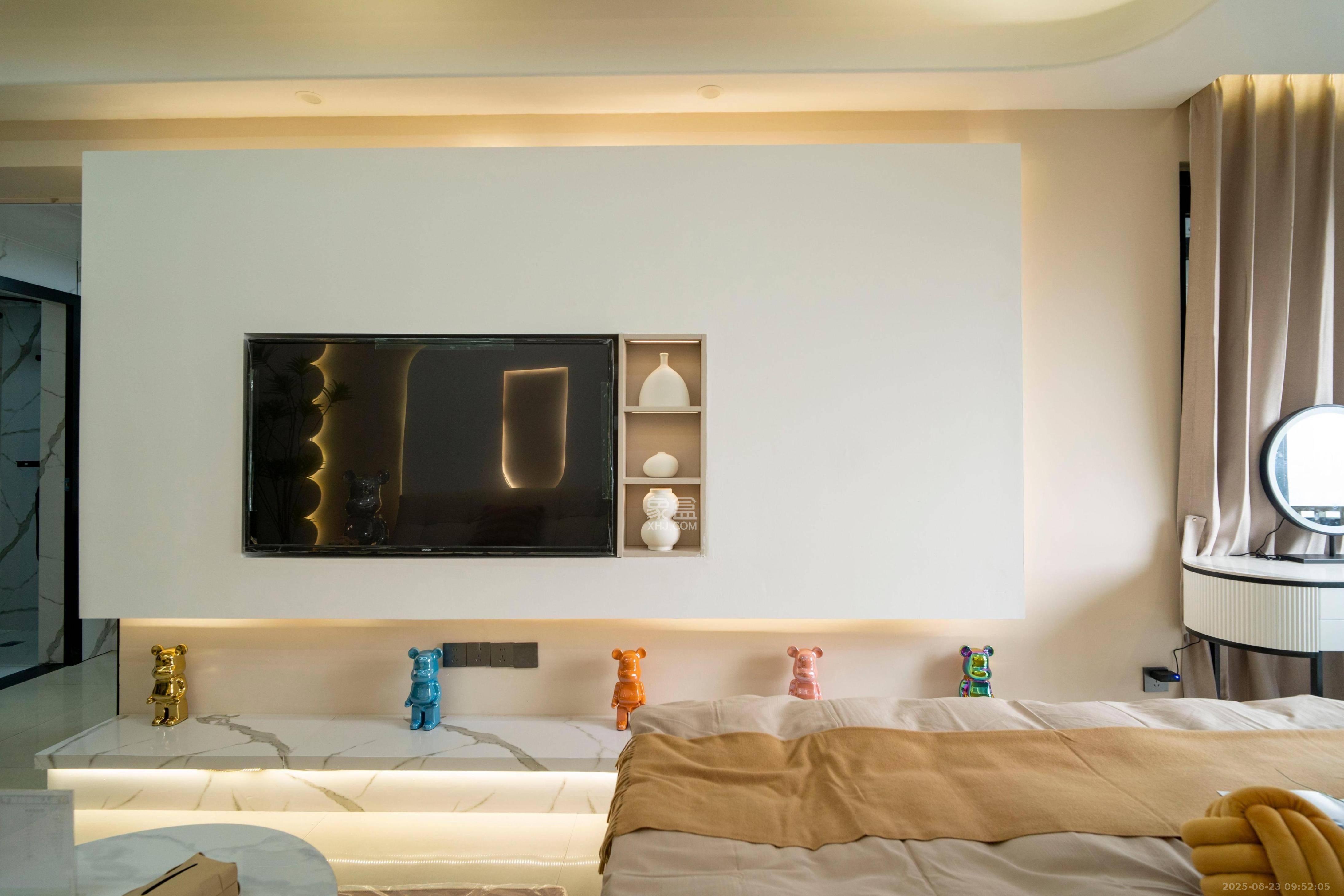 锦泰东环国际  1室1厅1卫    2598.0元/月 锦泰东环国际  1室1厅1卫    2598.0元/月室内图