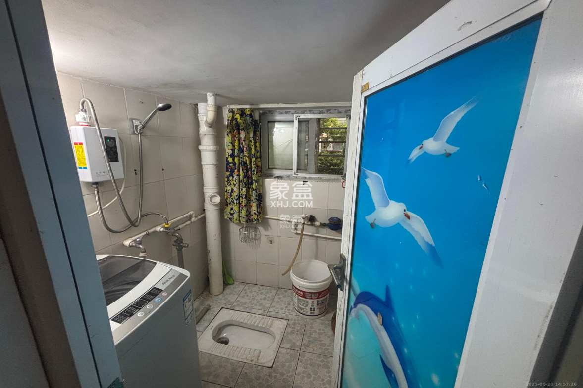 鄱阳小区 1室0厅0卫 700.0元/月 鄱阳小区 1室0厅0卫 700.0元/月室内图