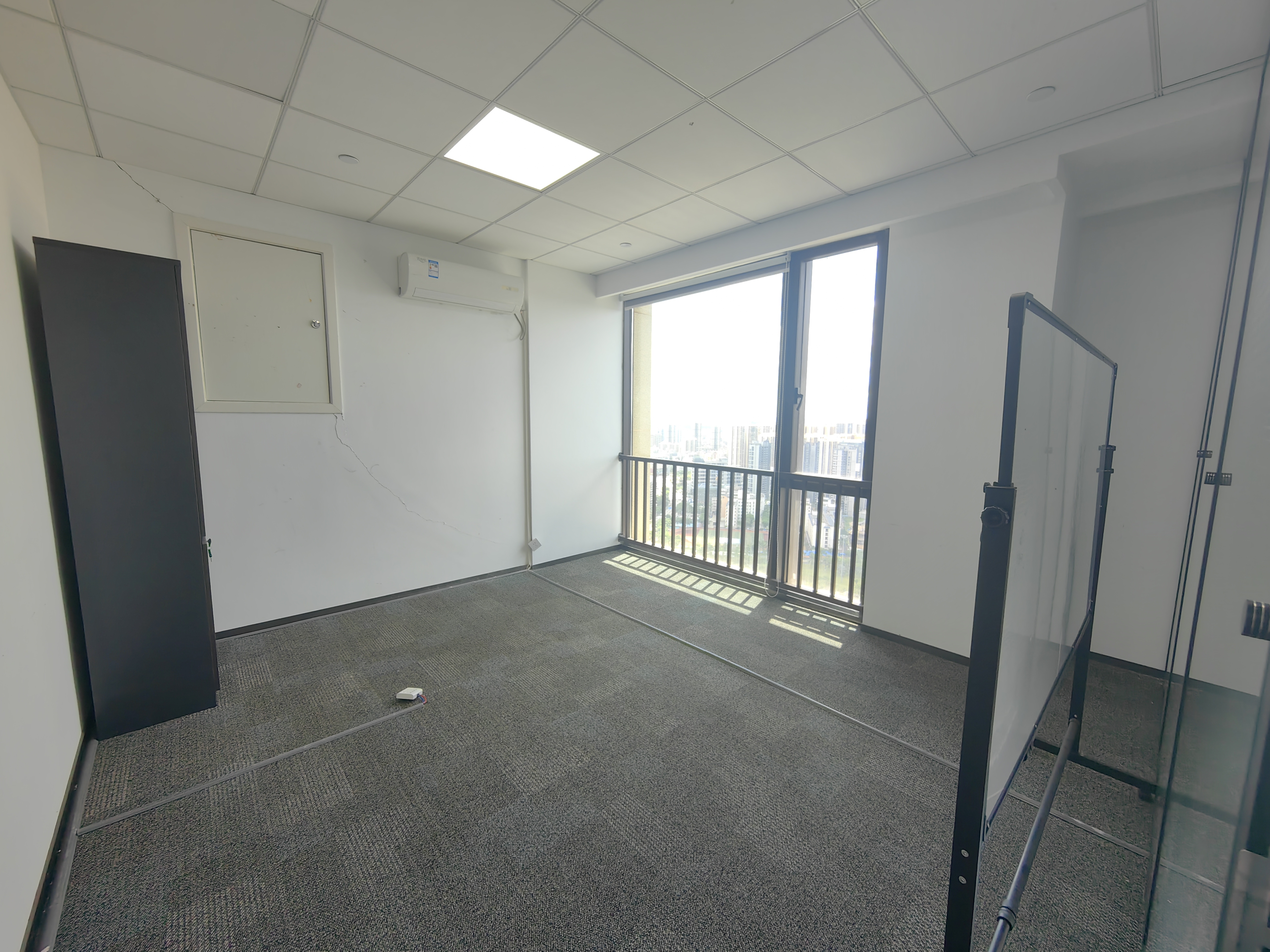 富力首府   175.72㎡      7100.0元/月室内图