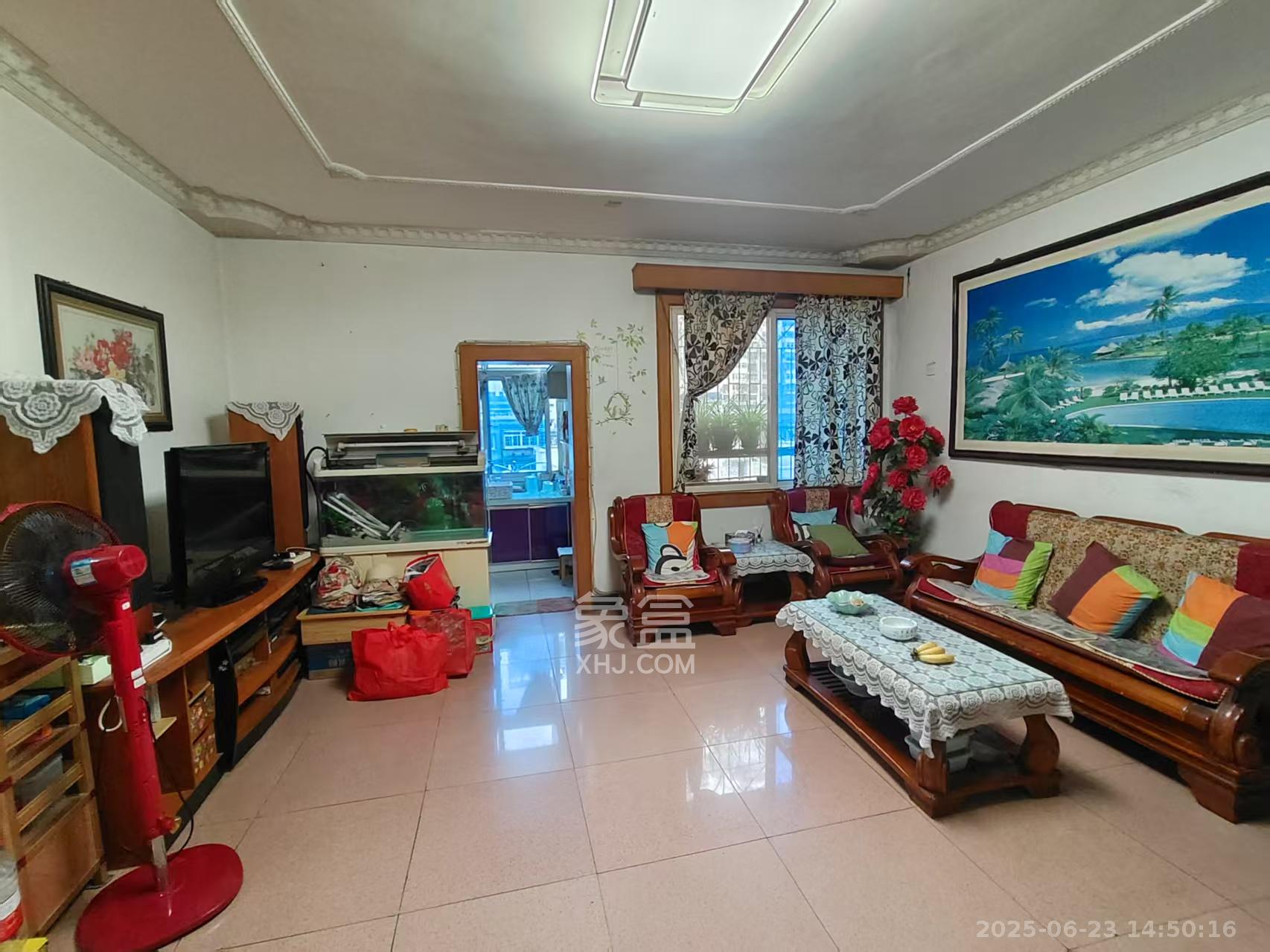 湖南石油化学工业局小区(侯家塘化工厅) 3室2厅1卫 2000.0元/月 湖南石油化学工业局小区(侯家塘化工厅) 3室2厅1卫 2000.0元/月室内图