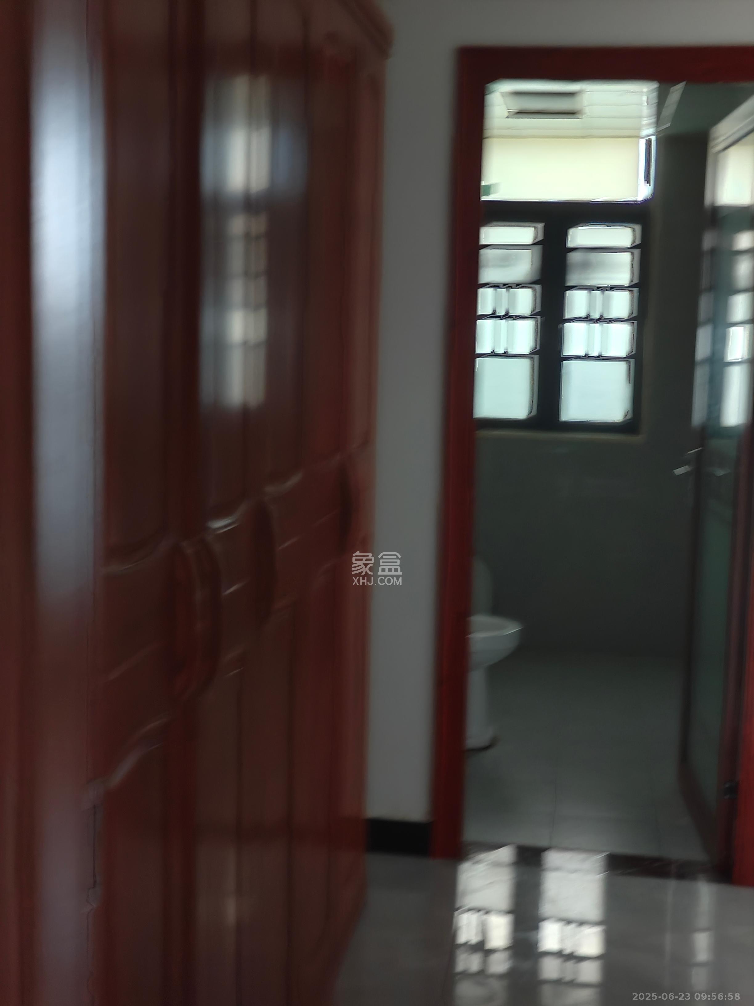 财汇新天地（财汇商务广场）  3室2厅1卫   2200.00元/月室内图