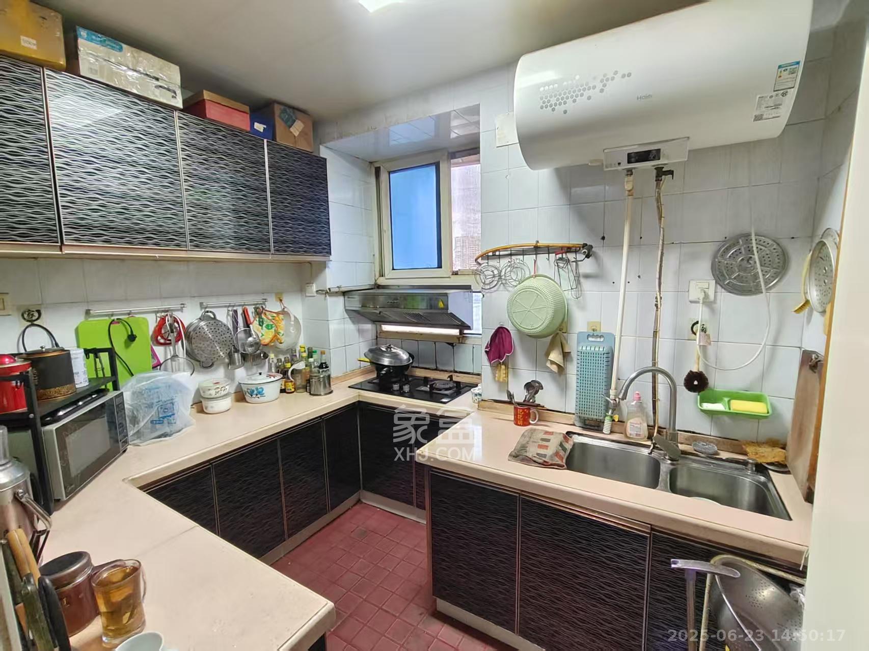 湖南石油化学工业局小区(侯家塘化工厅) 3室2厅1卫 2000.0元/月 湖南石油化学工业局小区(侯家塘化工厅) 3室2厅1卫 2000.0元/月室内图