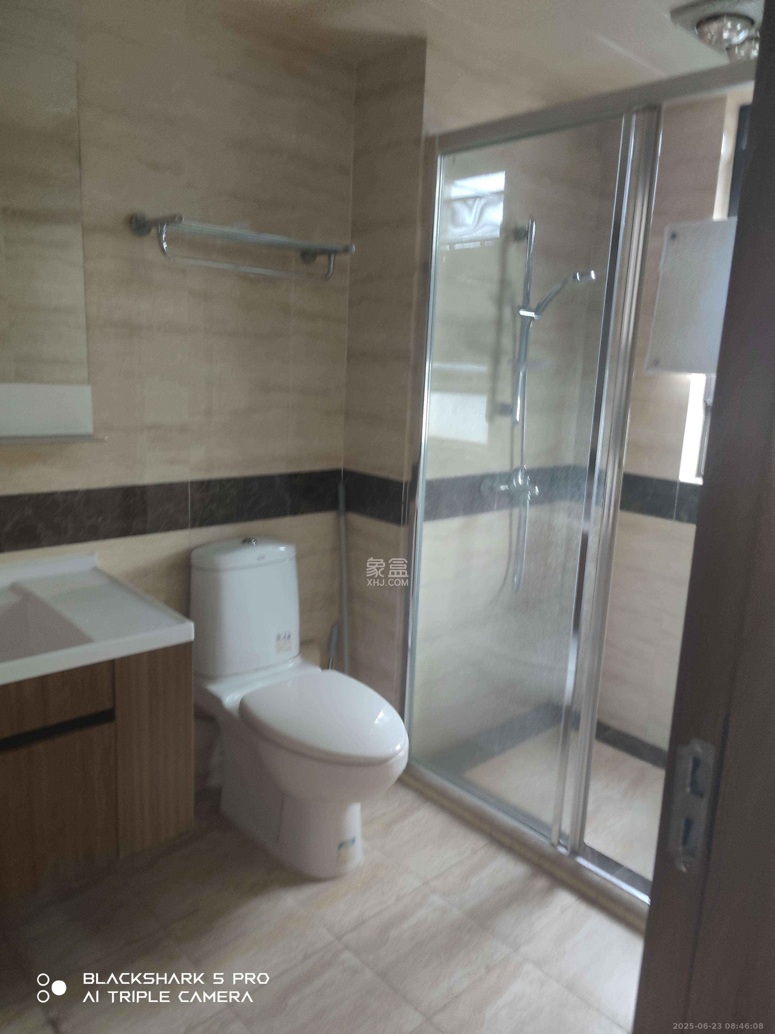 万科里梅溪郡  3室2厅2卫    3800.0元/月 万科里梅溪郡  3室2厅2卫    3800.0元/月室内图