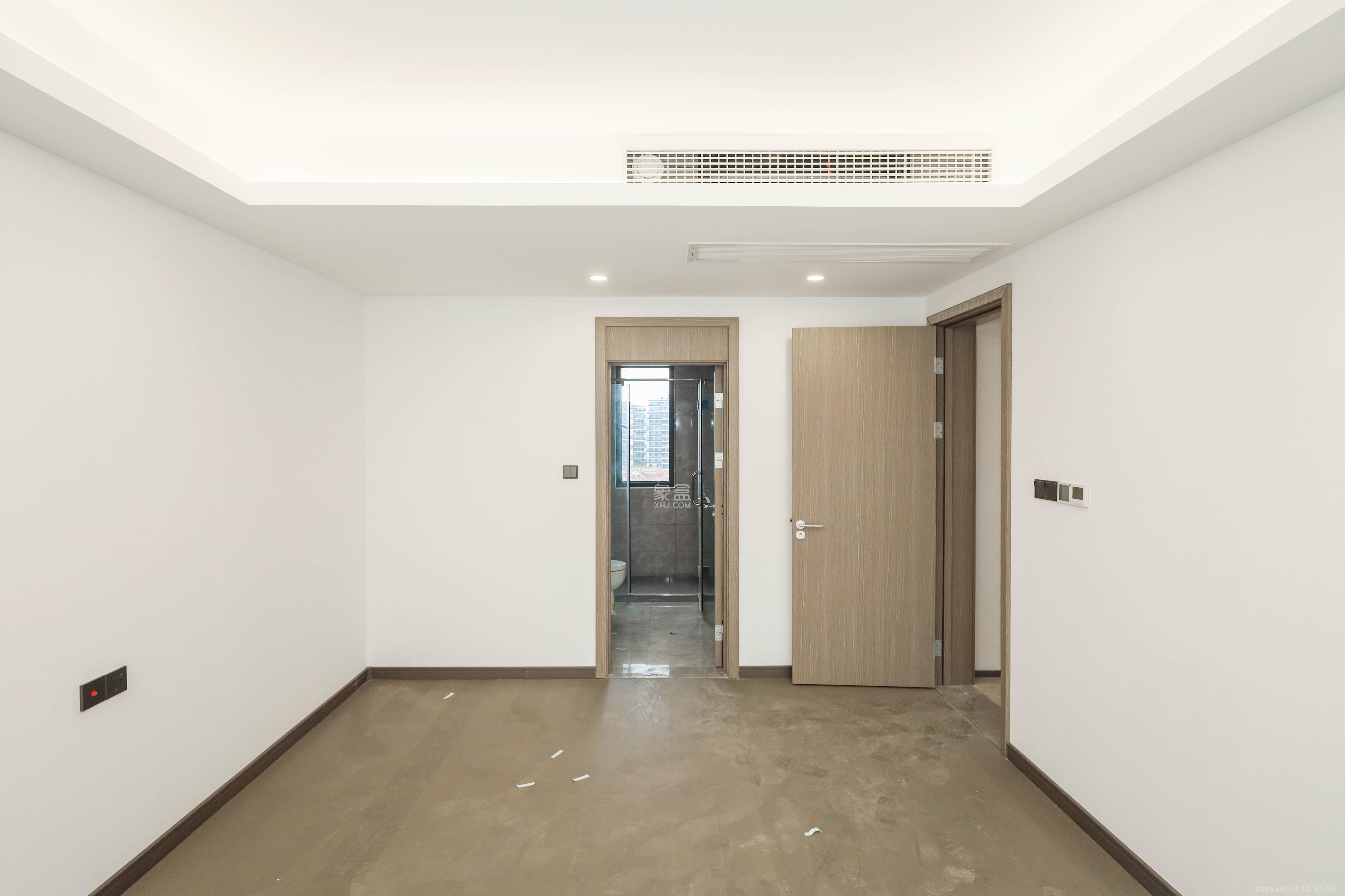 旭辉铂宸府 4室2厅2卫 149.9万 旭辉铂宸府 4室2厅2卫 149.9万卧室