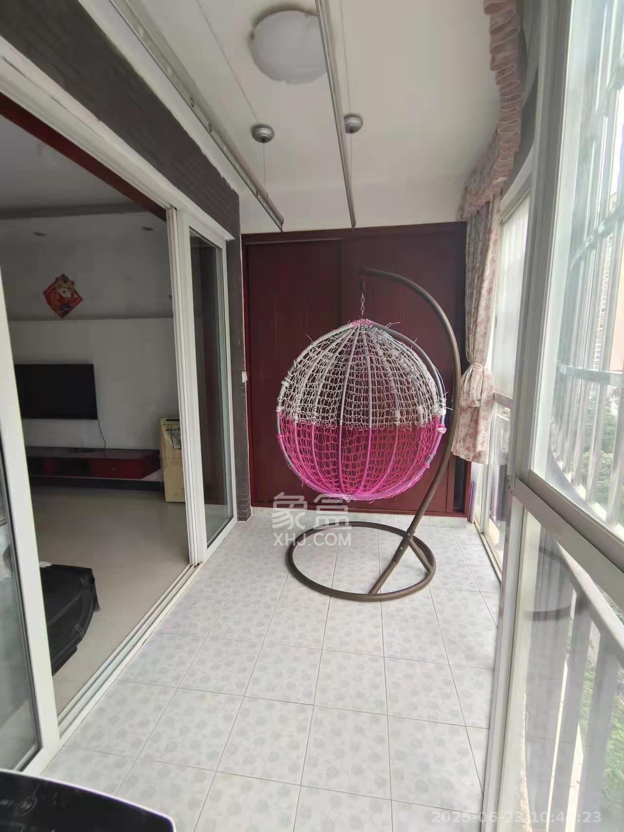 世景华庭  2室2厅1卫   1700.00元/月室内图