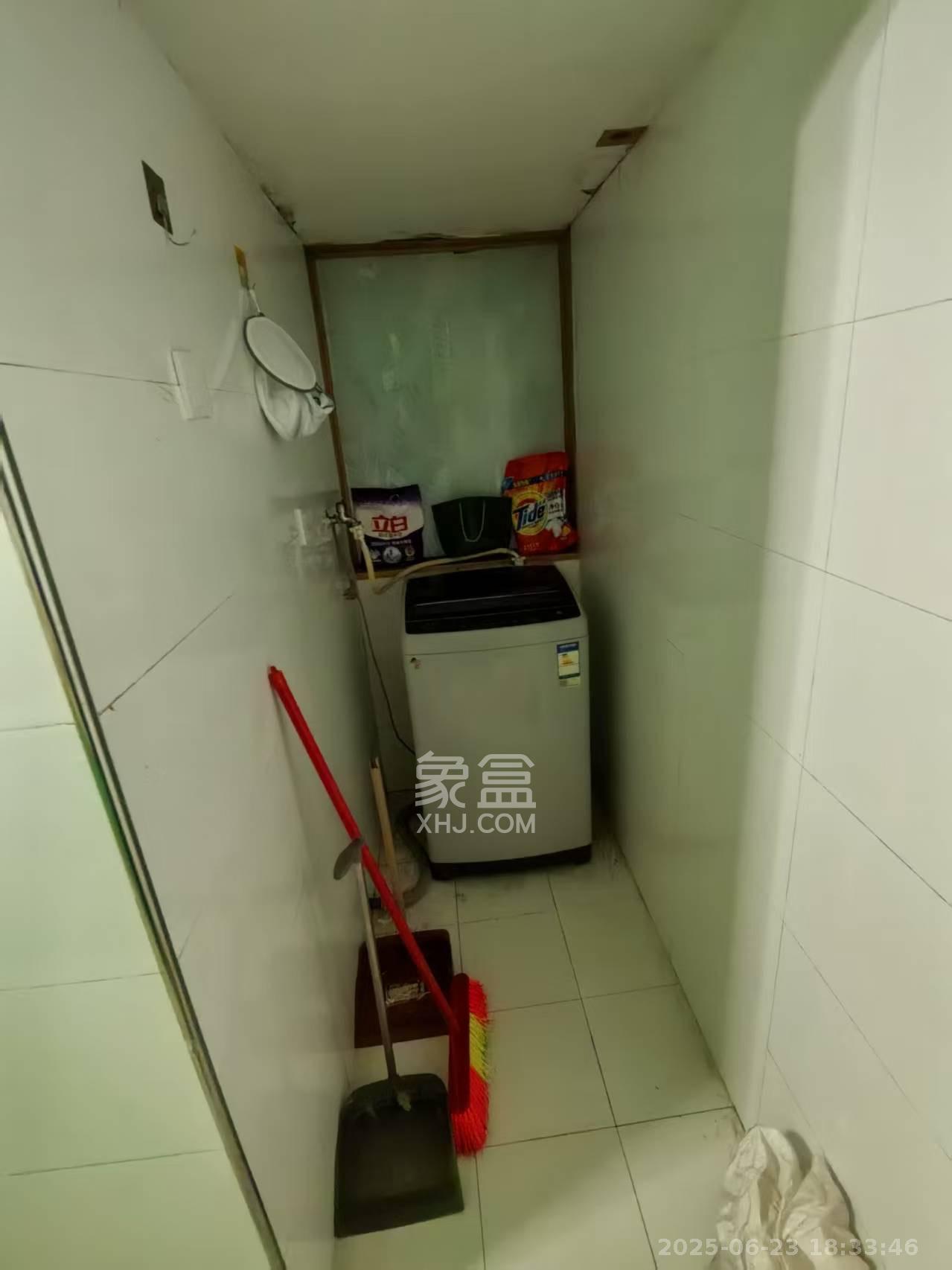 红星国际星城 2室1厅1卫 1700.0元/月 红星国际星城 2室1厅1卫 1700.0元/月室内图