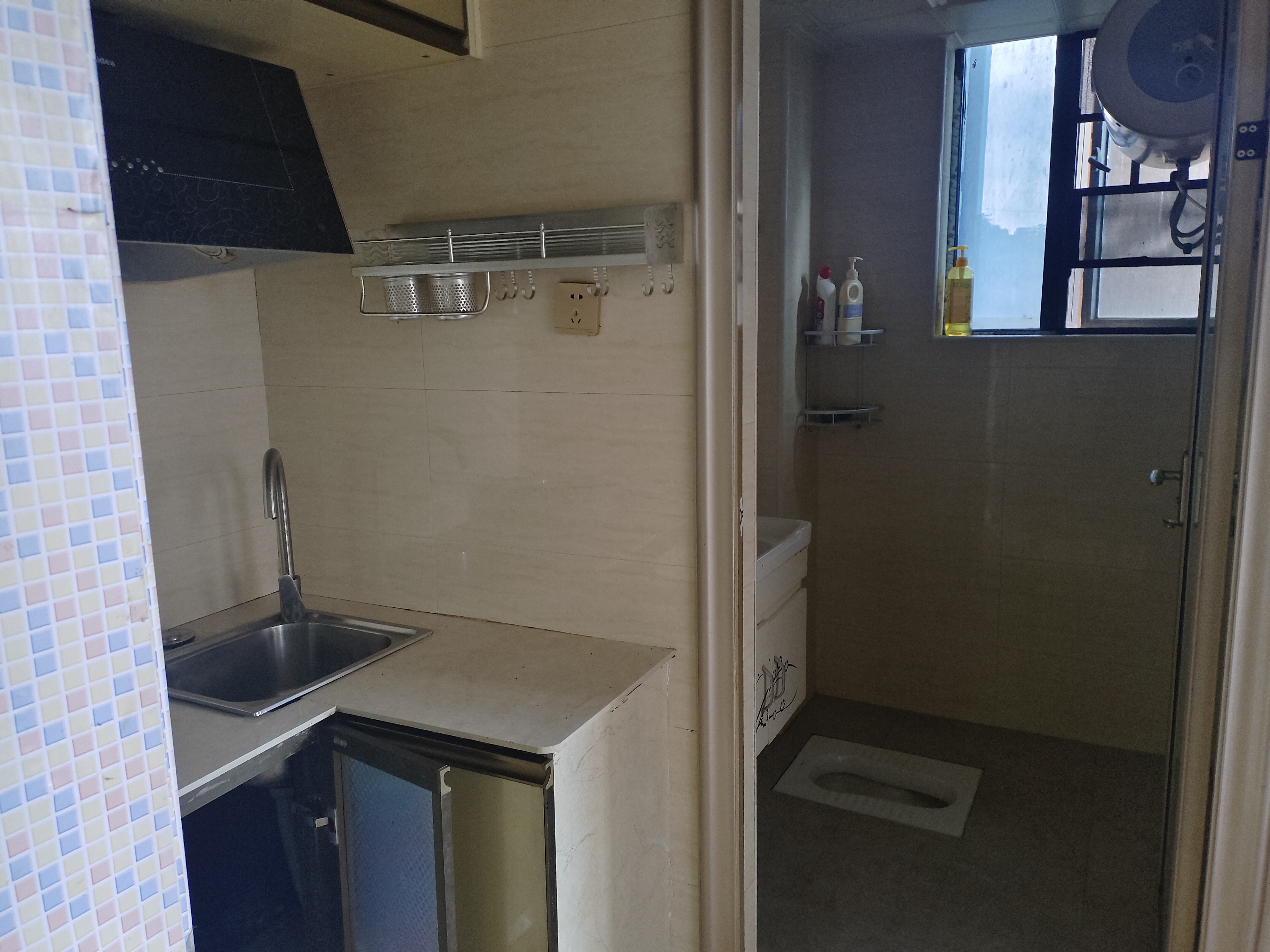 百弘学府城 0室0厅0卫 1500.0元/月 百弘学府城 0室0厅0卫 1500.0元/月室内图