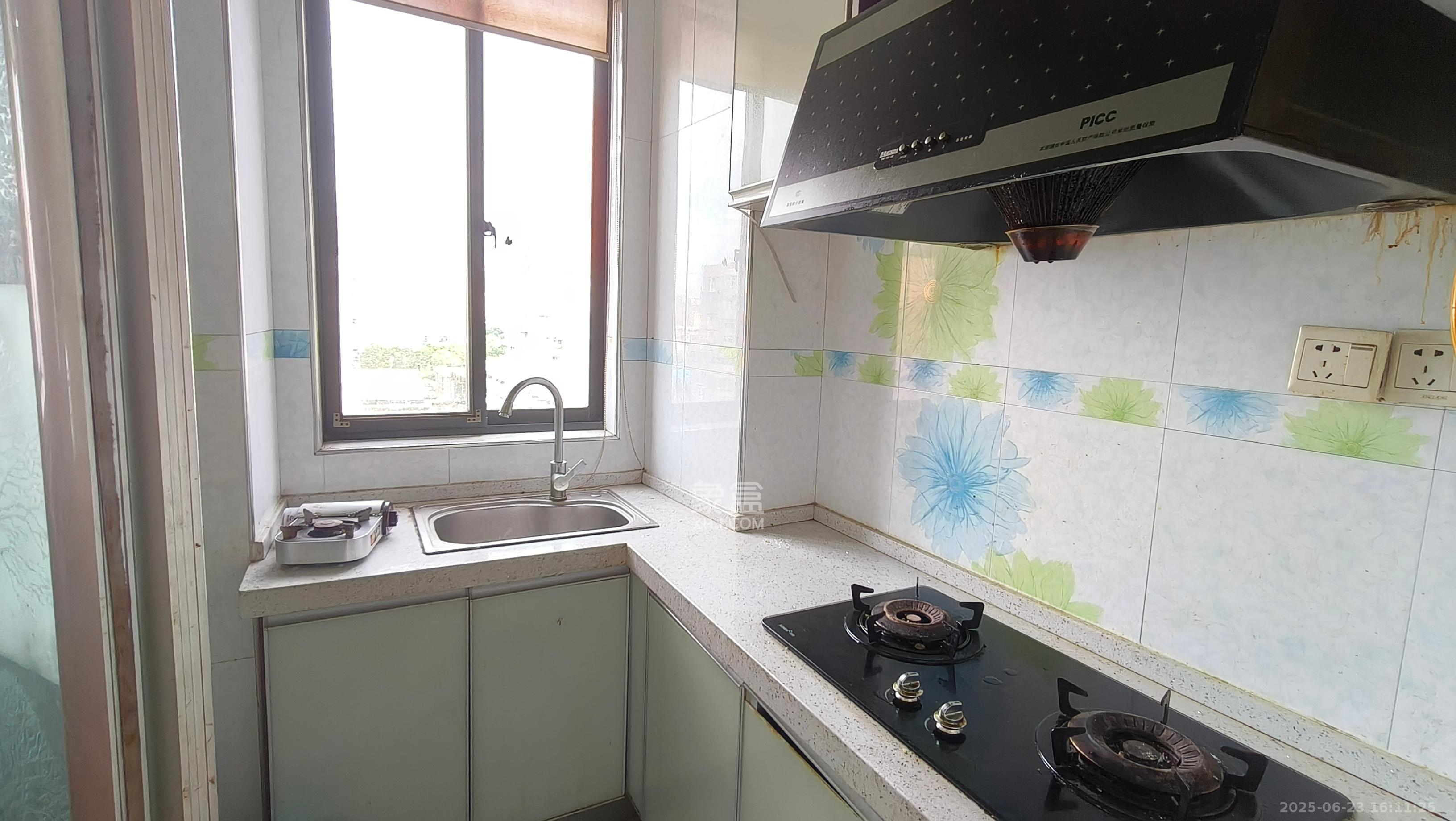 湘水一城(一期) 1室1厅1卫 1500.0元/月 湘水一城(一期) 1室1厅1卫 1500.0元/月室内图