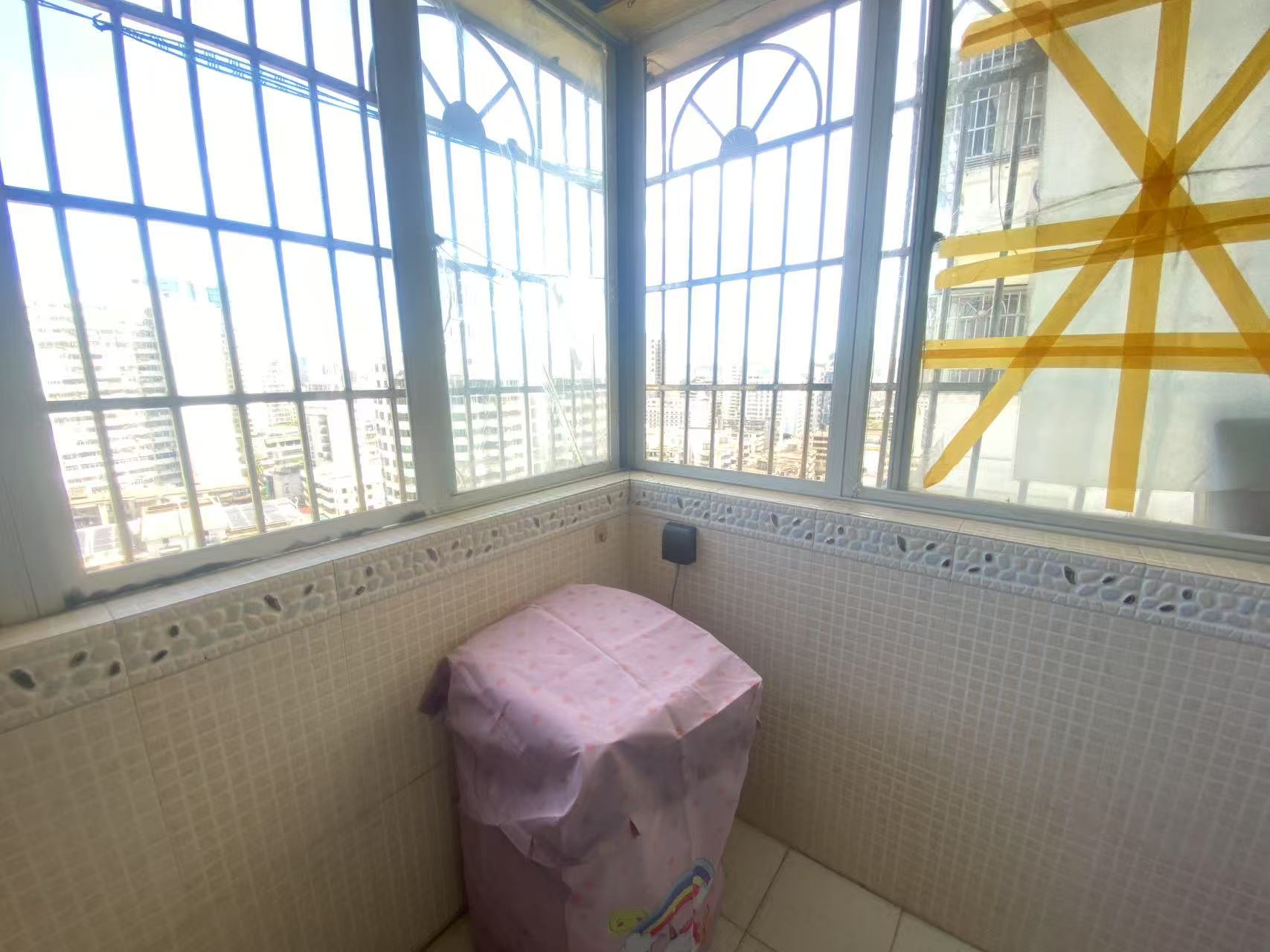 金都大厦(龙华路) 1室0厅1卫 53.0万 金都大厦(龙华路) 1室0厅1卫 53.0万室内图