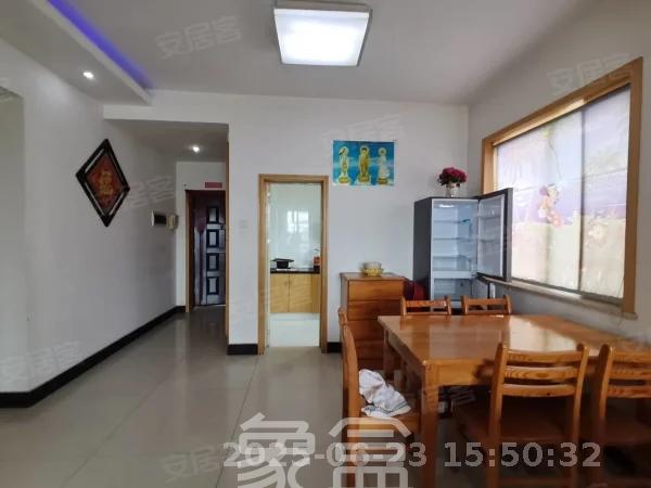东城名苑  2室2厅1卫   1500.00元/月室内图