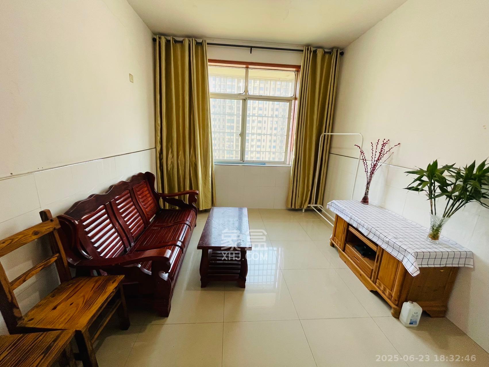 洞井二小区  1室1厅1卫    1200.0元/月室内图