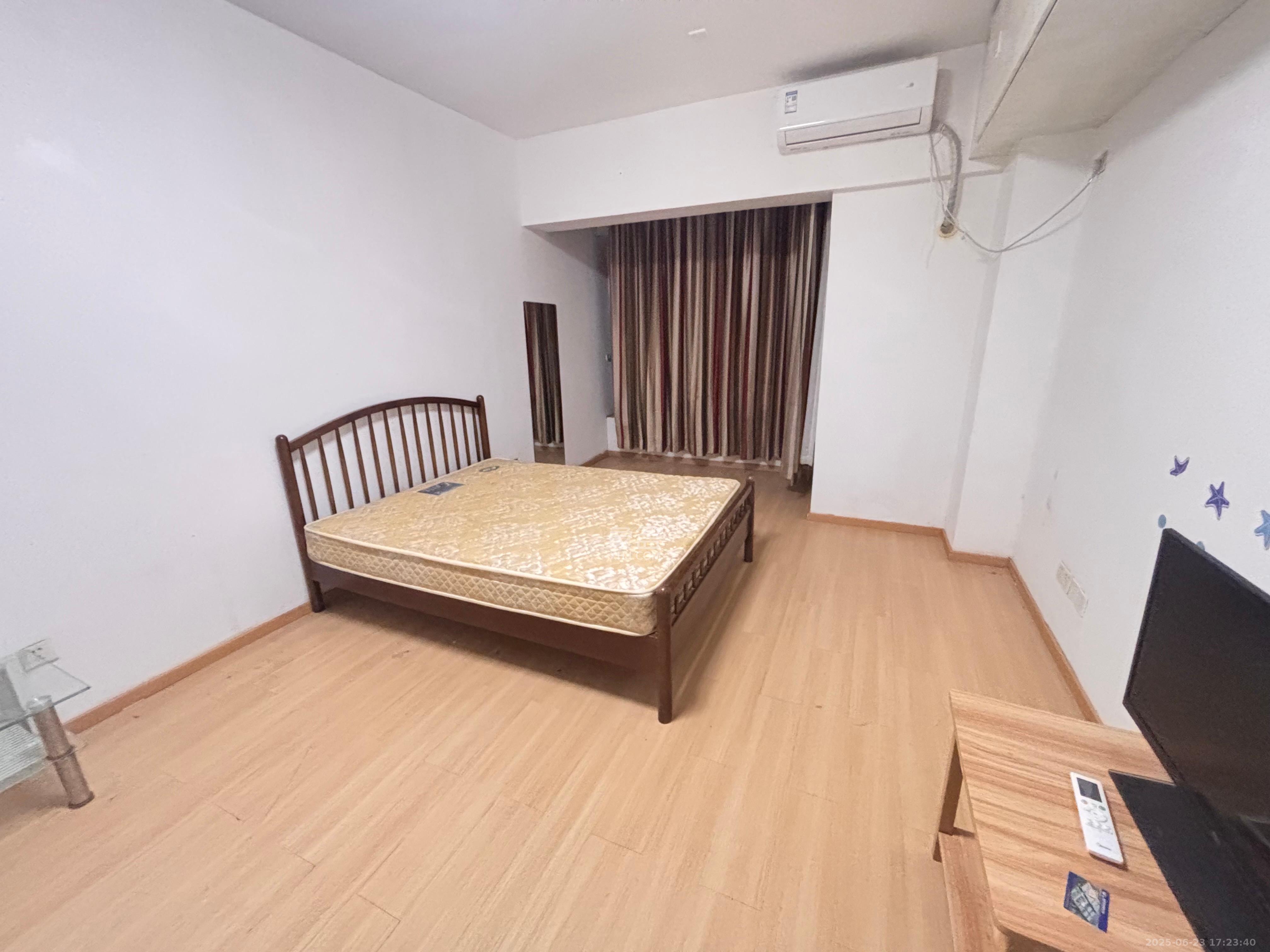 锦华时代  1室0厅1卫   1100.00元/月