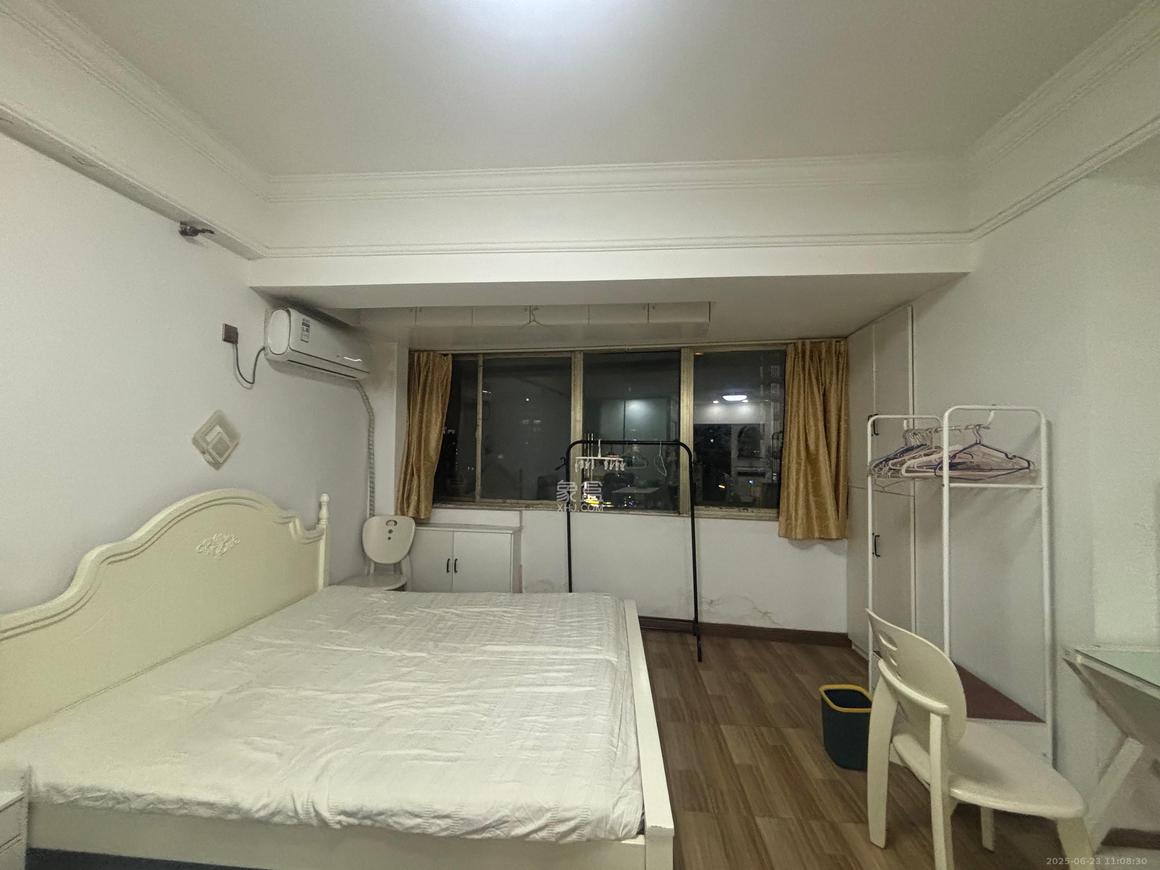 上城星座 1室1厅1卫 1800.0元/月 上城星座 1室1厅1卫 1800.0元/月室内图