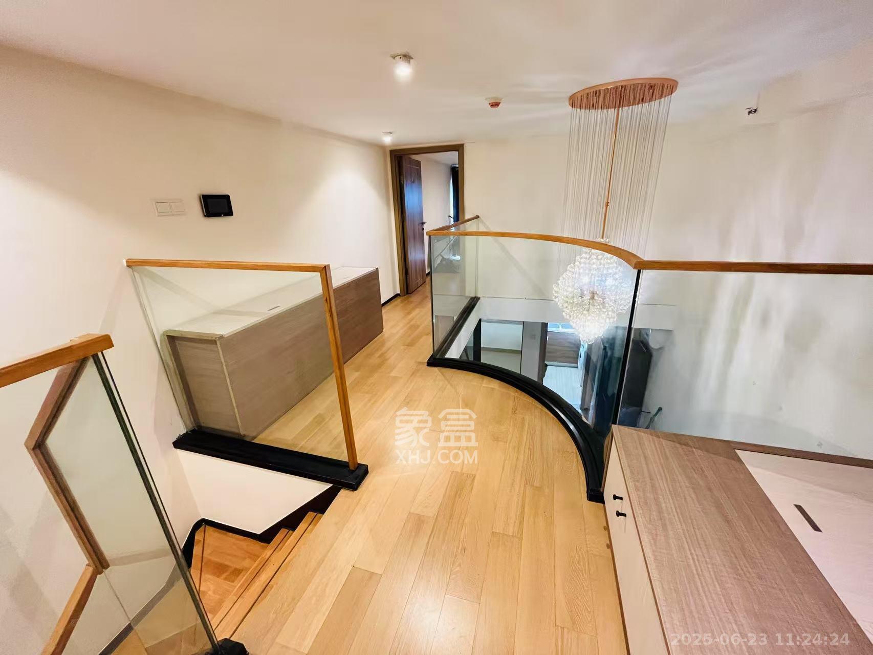 恒大翡翠华庭  1室1厅1卫   1900.00元/月室内图