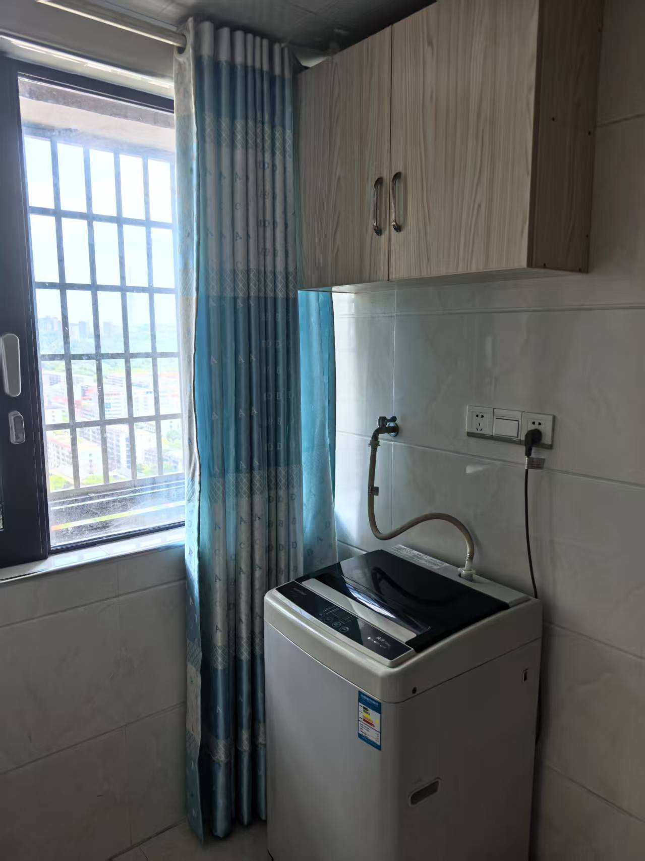 盛世时代广场  1室1厅1卫    1000.0元/月