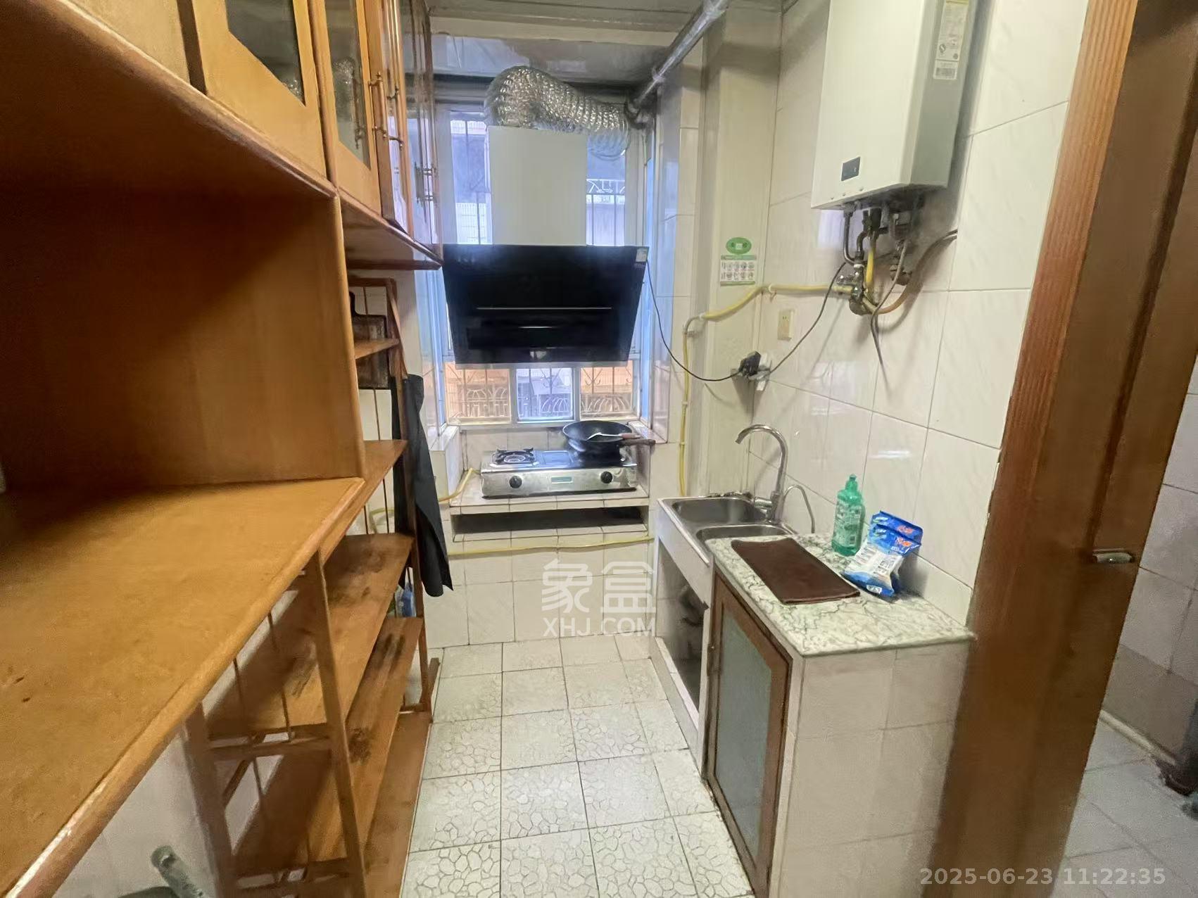 天心友园 2室1厅1卫 2000.0元/月 天心友园 2室1厅1卫 2000.0元/月室内图