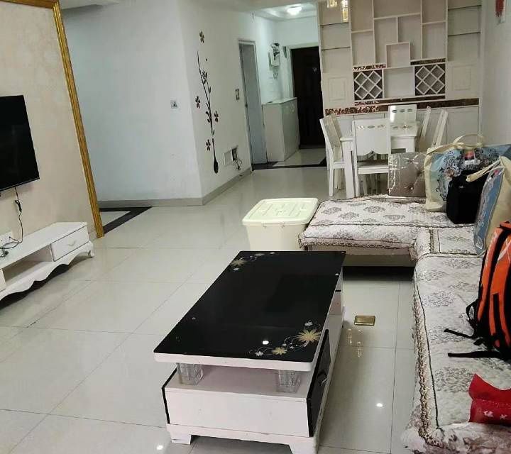 御笔华章  3室2厅1卫   2600.00元/月户型图