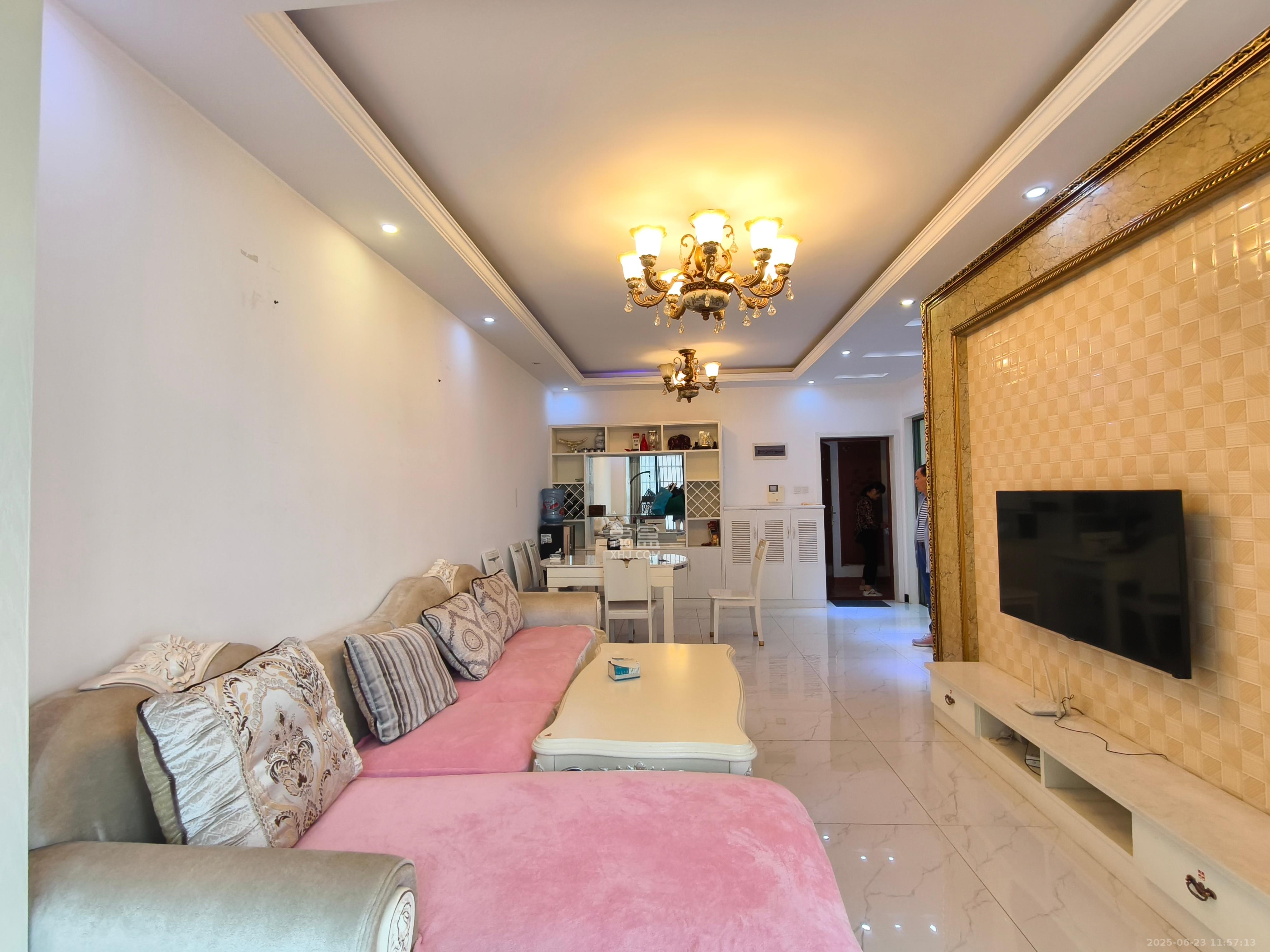 康桥长郡 3室2厅1卫 2500.0元/月 康桥长郡 3室2厅1卫 2500.0元/月室内图