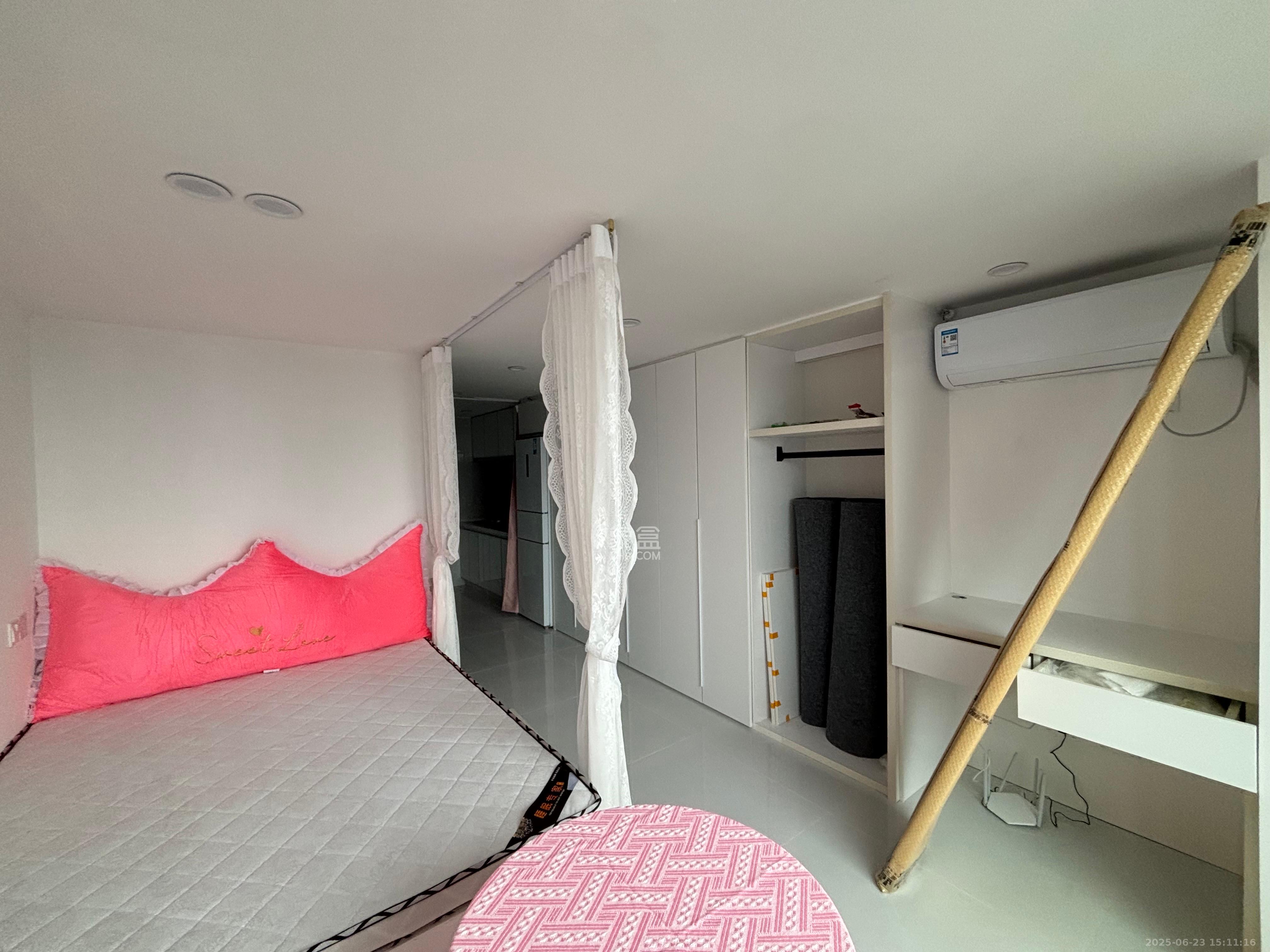 梅溪悦章  1室1厅1卫    1500.0元/月室内图