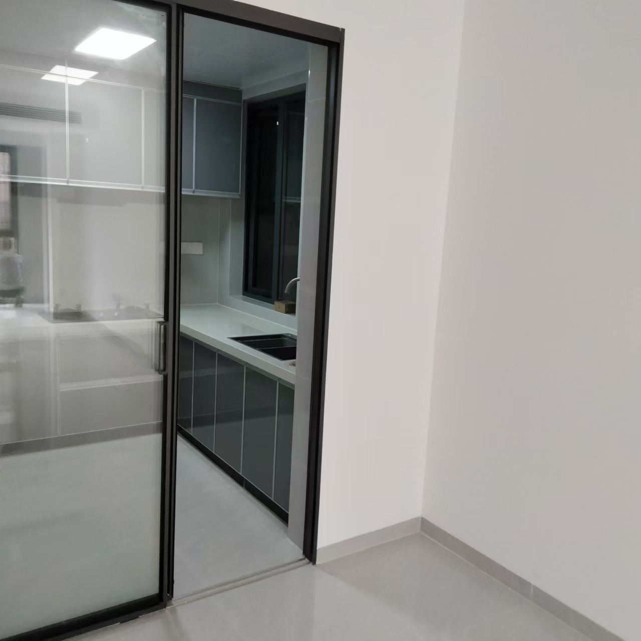 和悦宸居 3室2厅2卫 2400.0元/月 和悦宸居 3室2厅2卫 2400.0元/月室内图