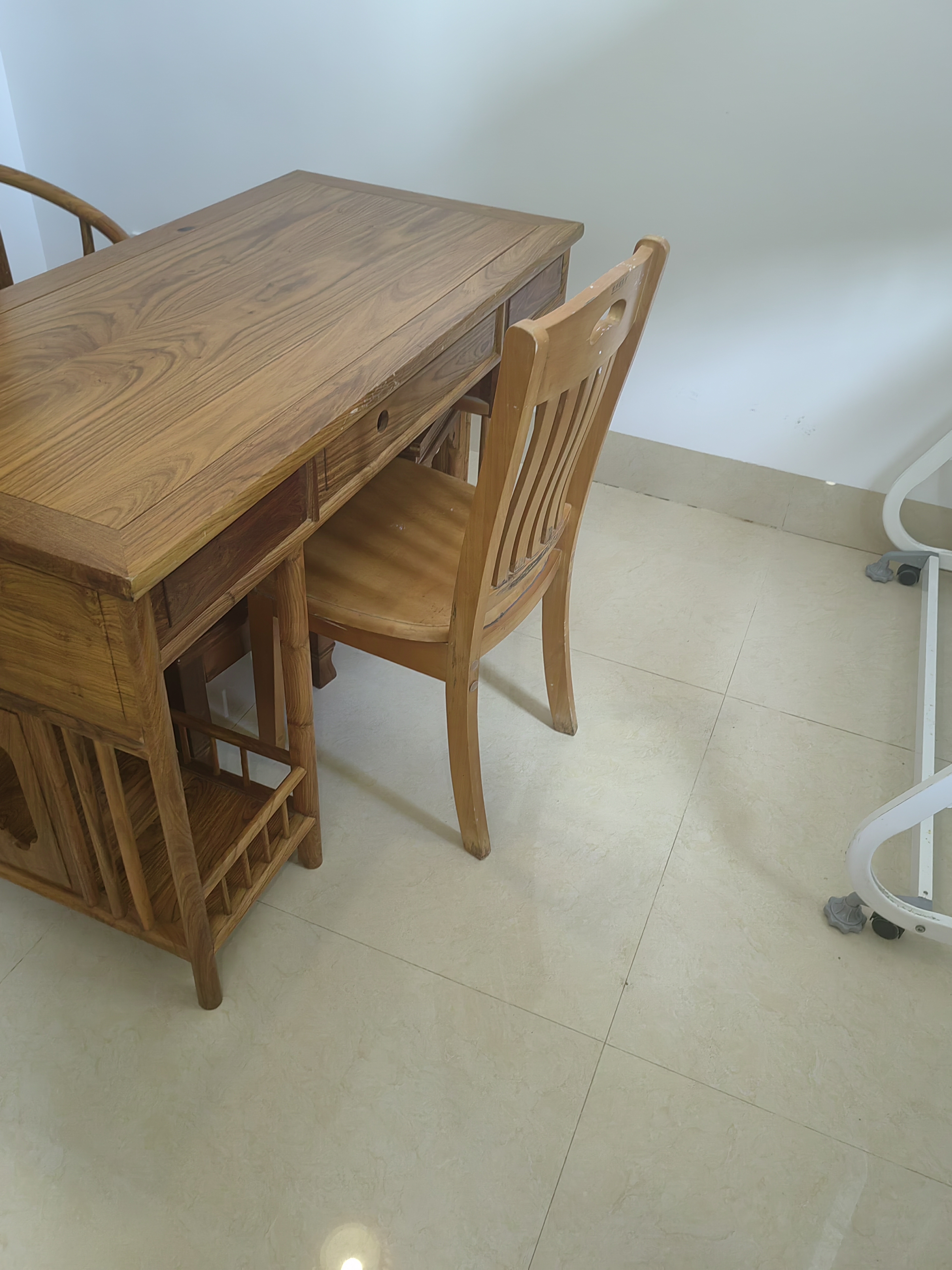 荣域  6室2厅2卫   14000.00元/月室内图