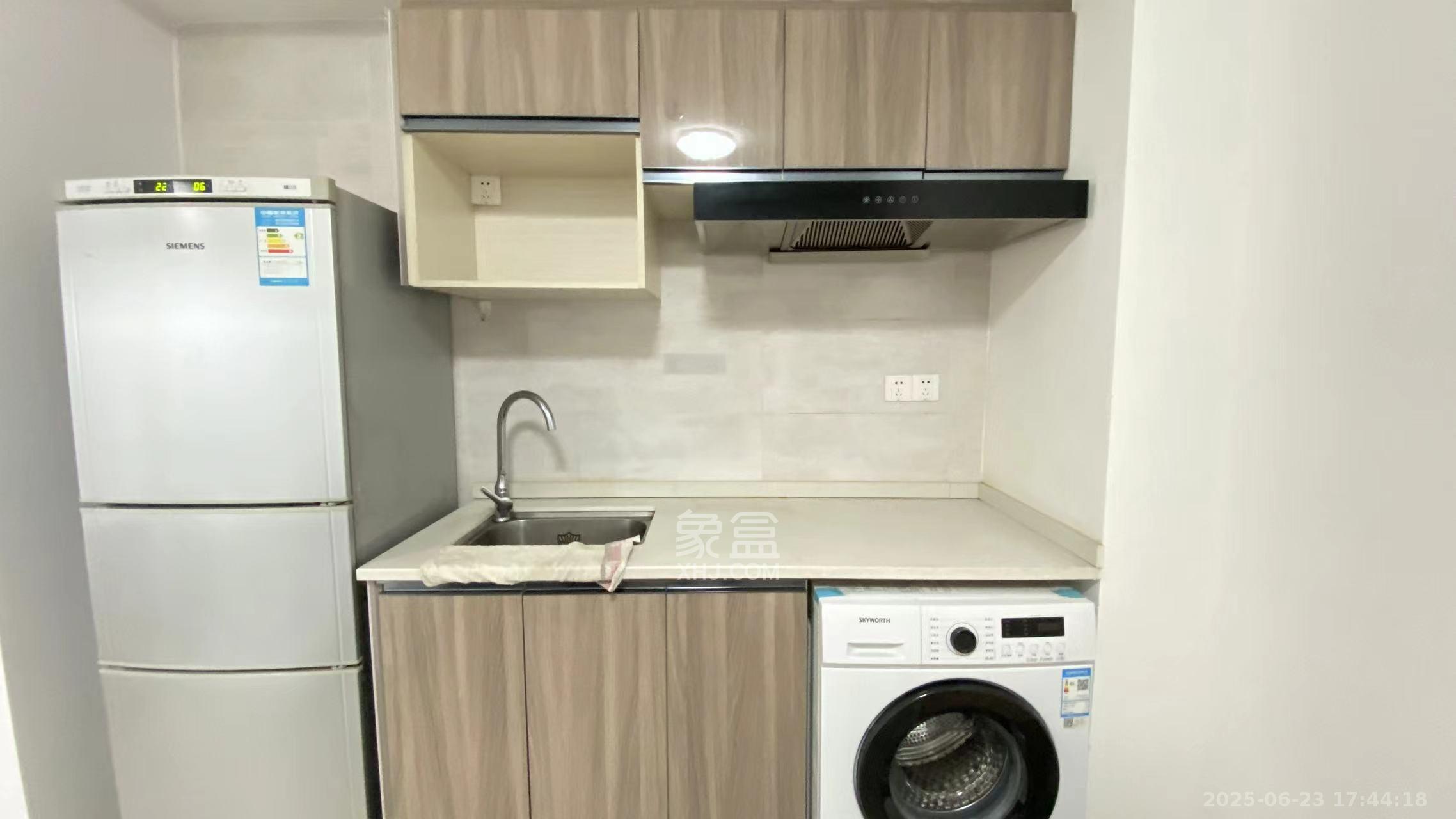 和顺洋湖壹号  1室1厅1卫   1600.00元/月室内图