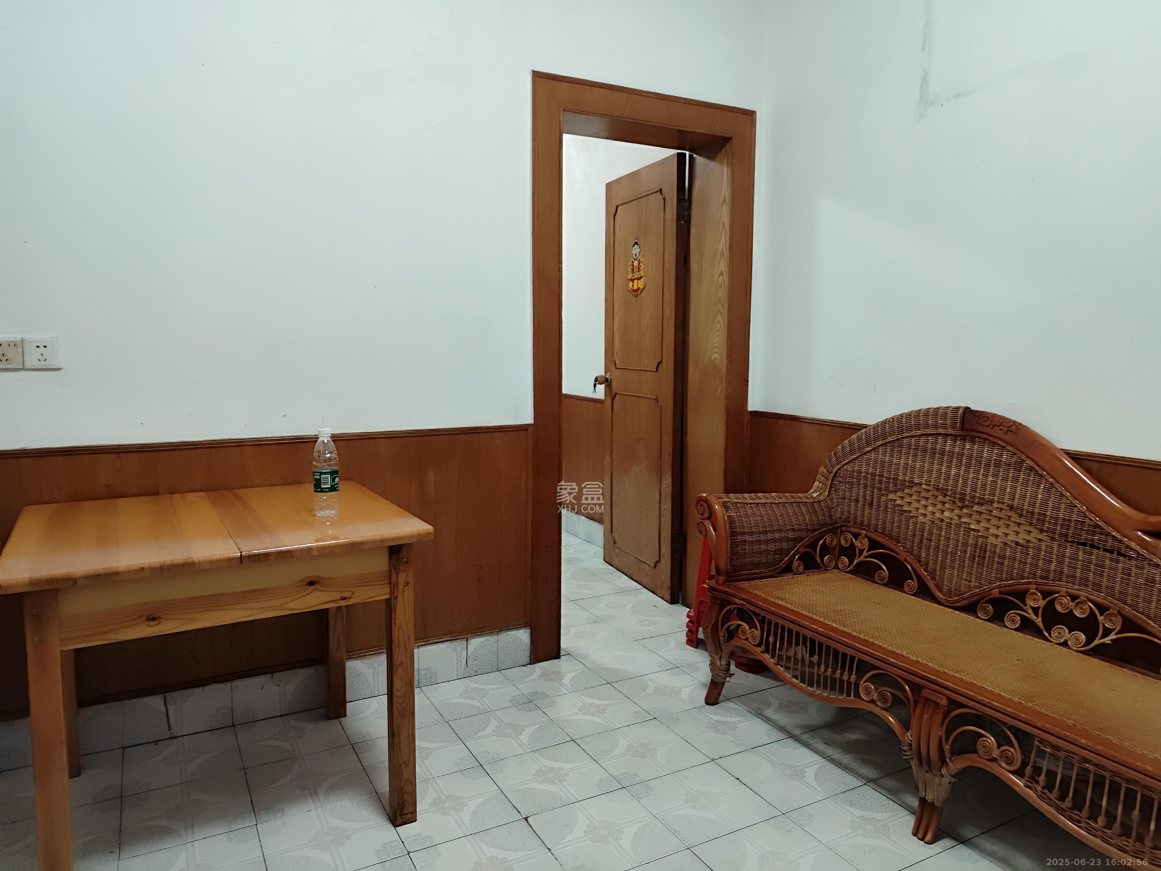 福康里湘运宿舍 2室1厅1卫 2400.0元/月 福康里湘运宿舍 2室1厅1卫 2400.0元/月室内图