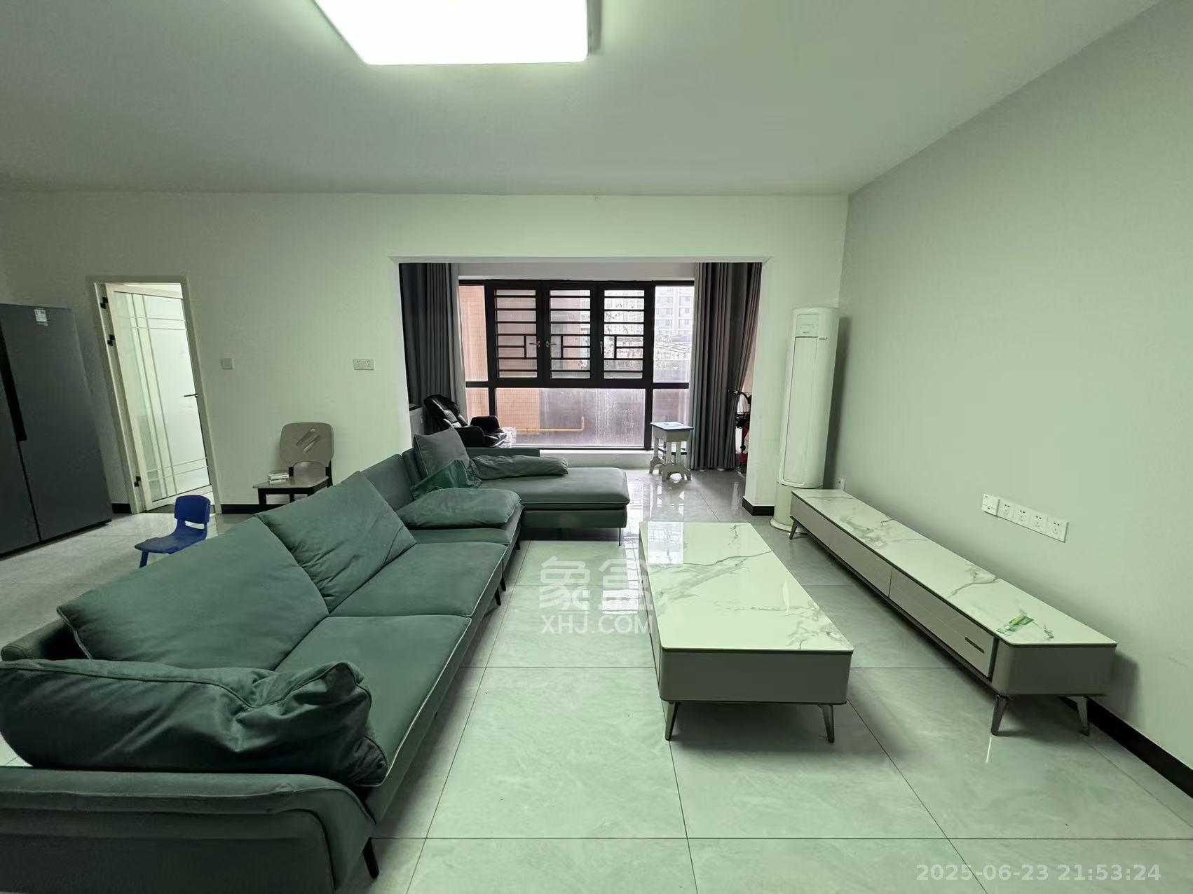 金湘苑(星澜之悦) 4室2厅2卫 2100.0元/月 金湘苑(星澜之悦) 4室2厅2卫 2100.0元/月室内图